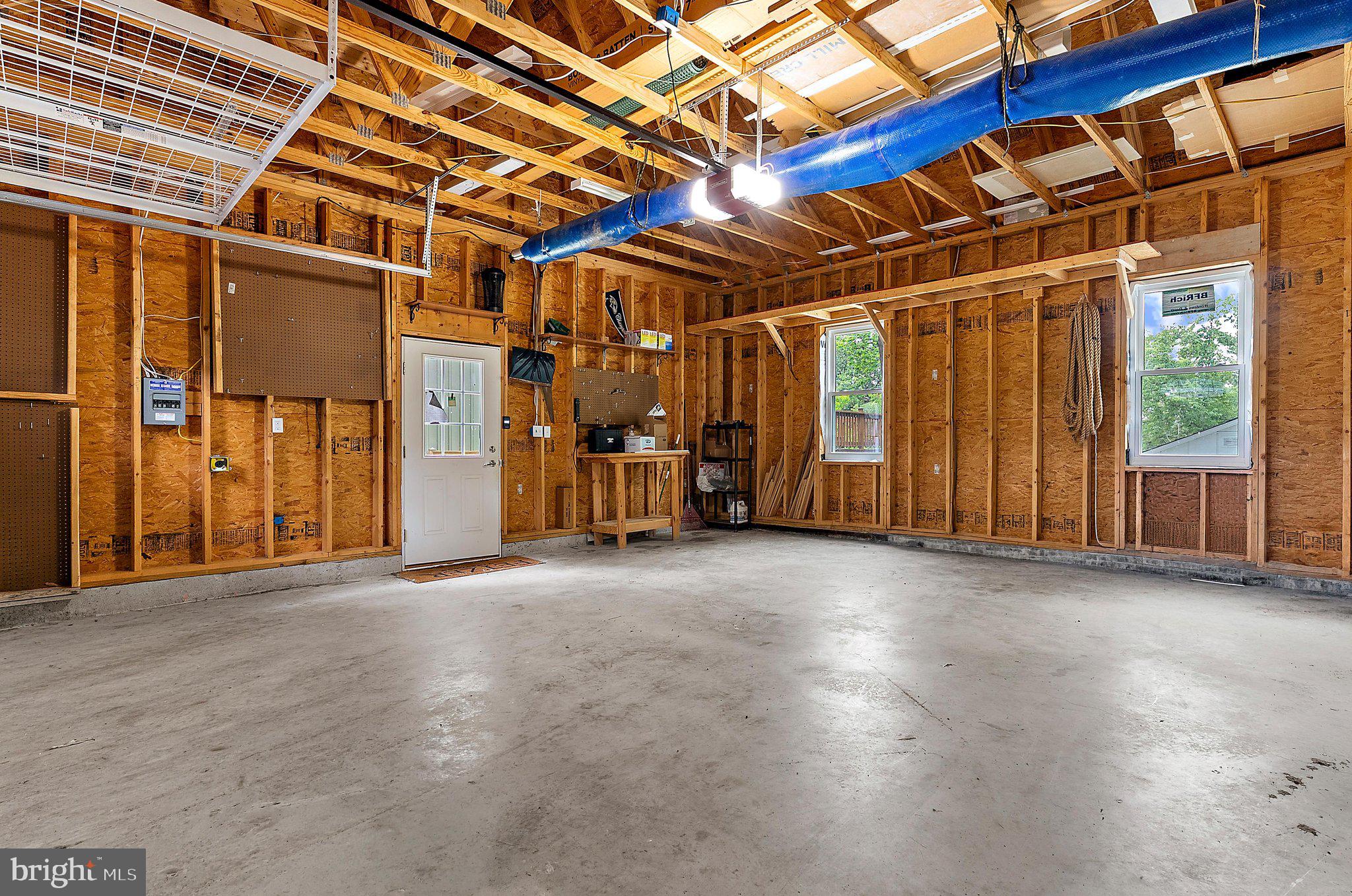 BROOKFIELD ON THE MAGOTHY - Residential
