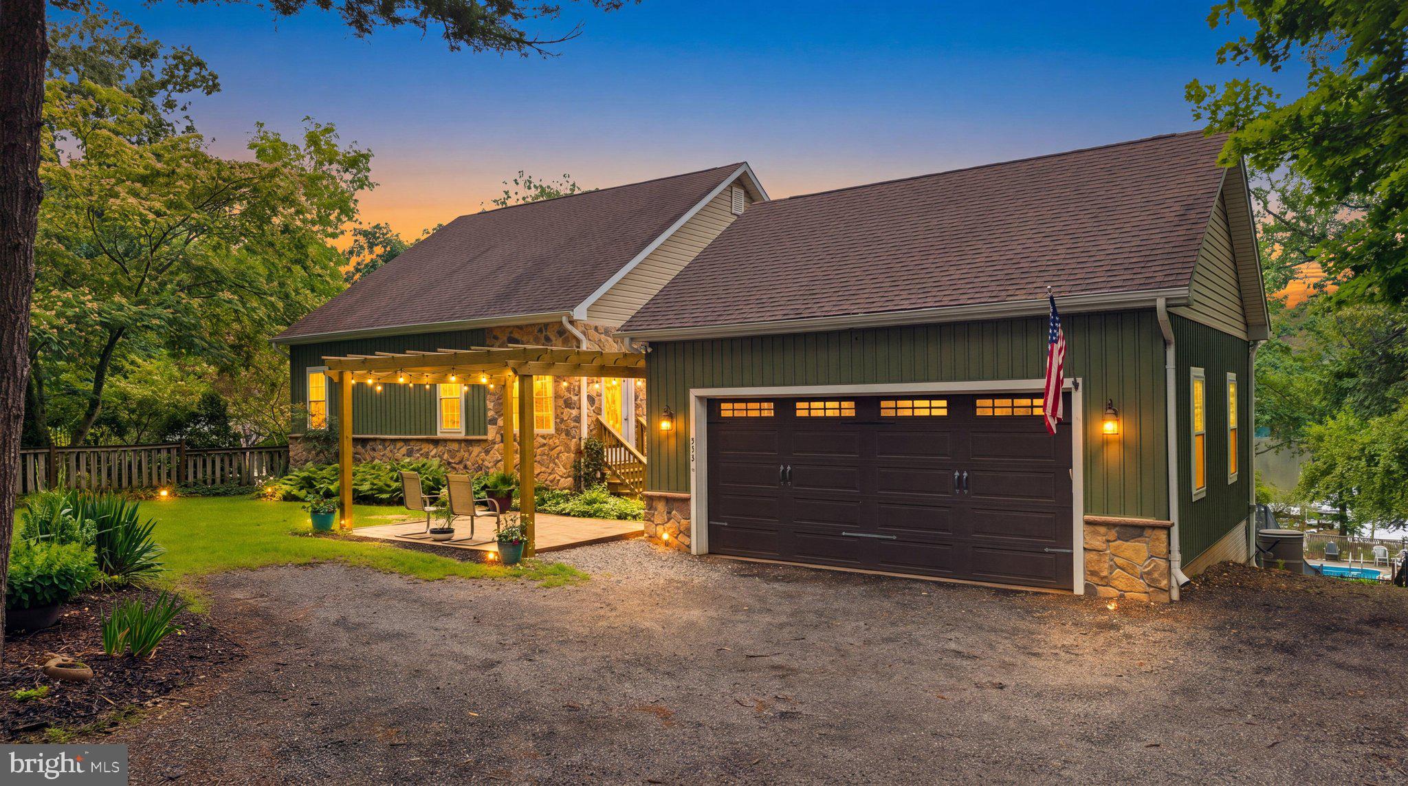 BROOKFIELD ON THE MAGOTHY - Residential