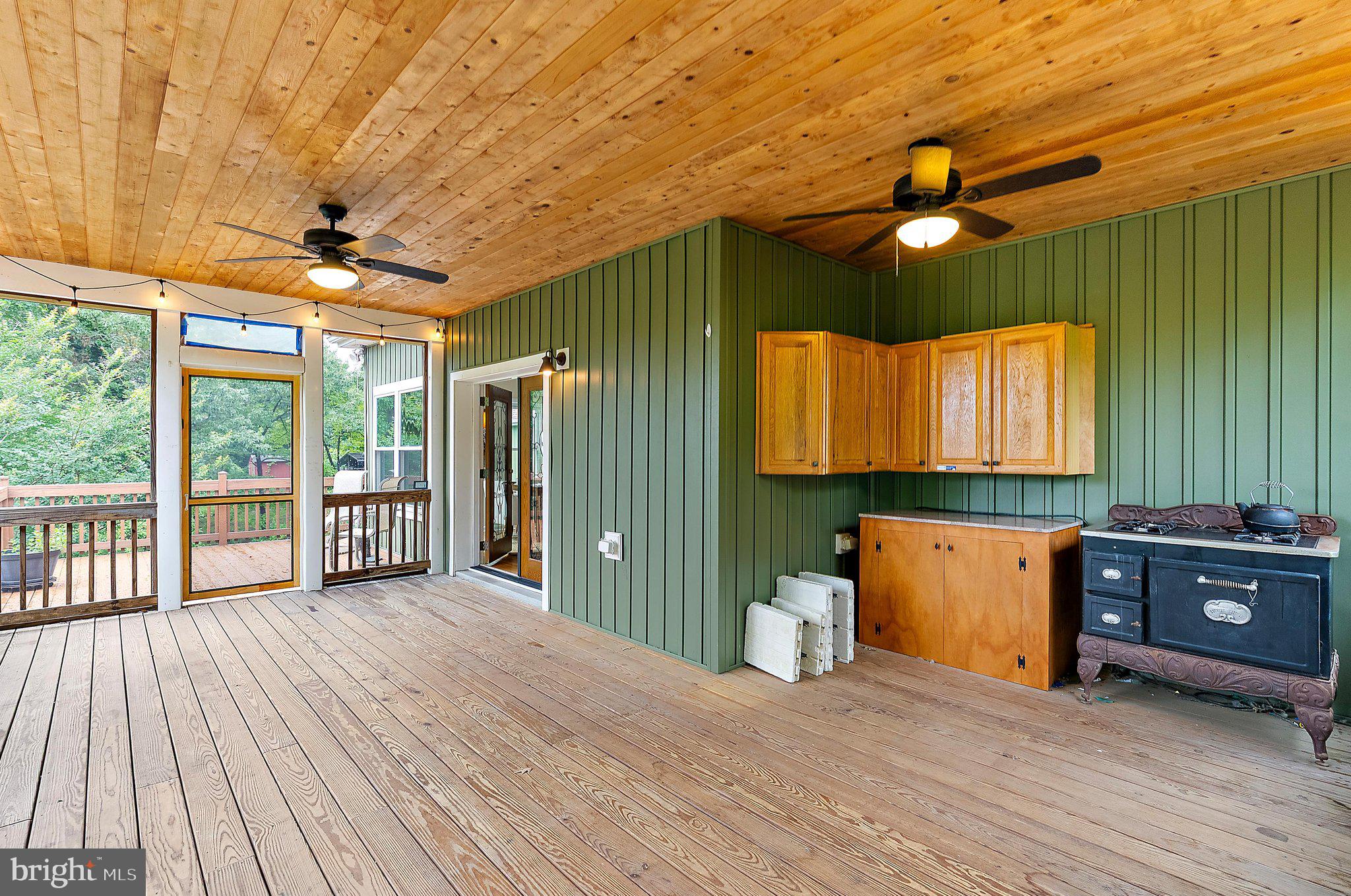 BROOKFIELD ON THE MAGOTHY - Residential