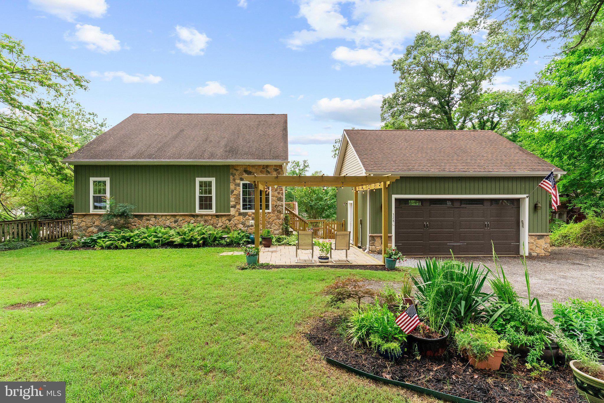 BROOKFIELD ON THE MAGOTHY - Residential