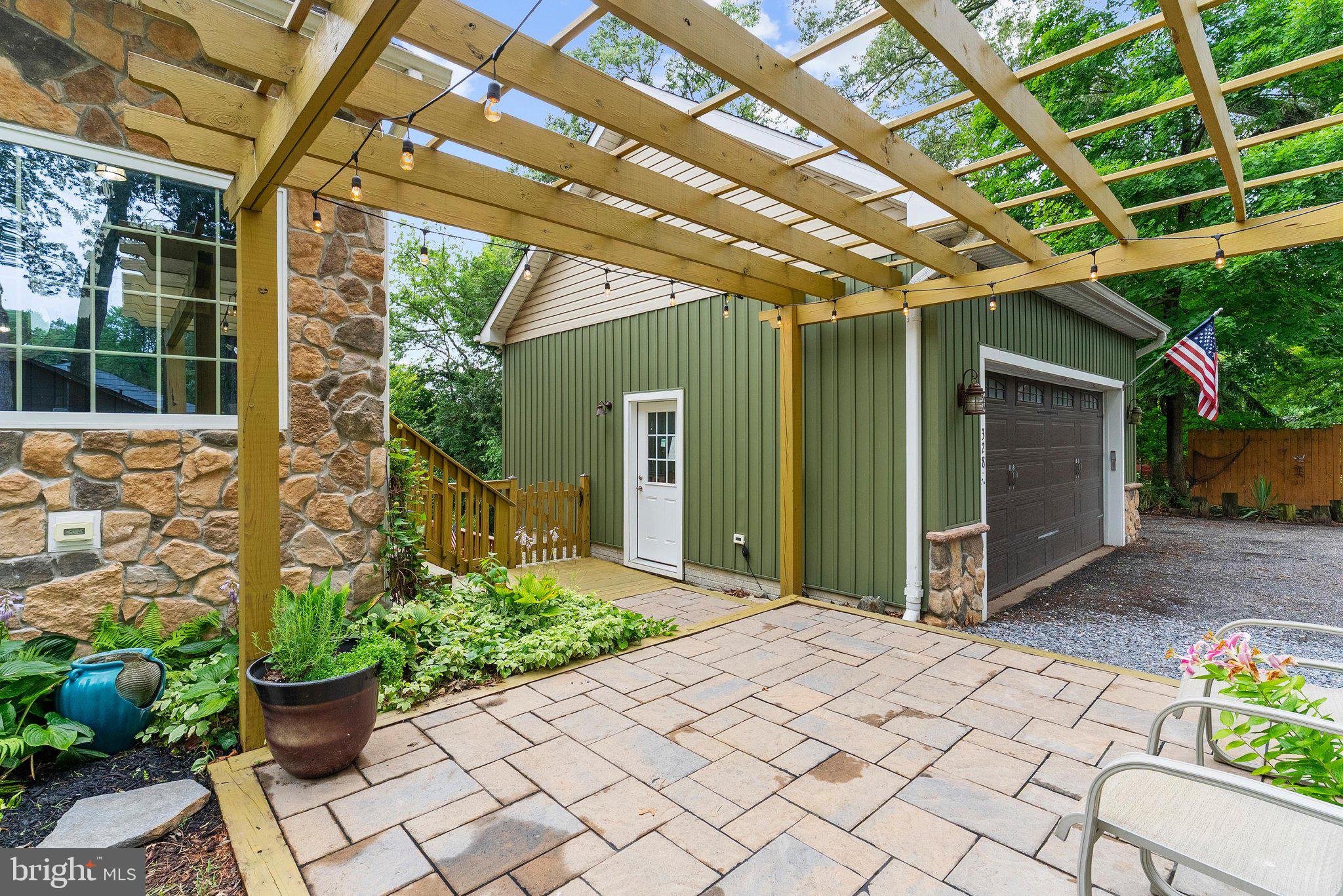 BROOKFIELD ON THE MAGOTHY - Residential