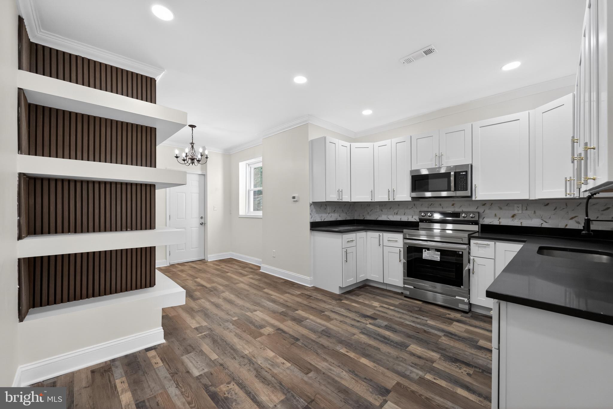 COBBS CREEK - Residential