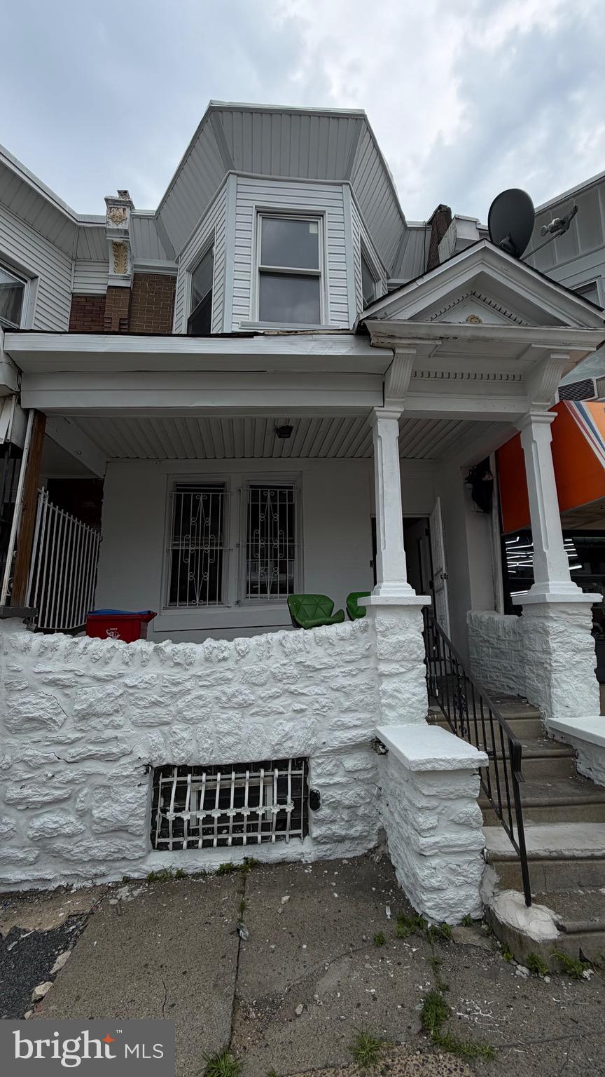 Welcome to this spacious 3-bedroom, 2-bathroom home located in the 19140 zip code. This property offers comfortable living space, a small rear yard, and a cemented basement ideal for storage.
Convenient street parking is available, and the home is located just minutes from shopping, restaurants, schools, and public transportation, making daily commuting and errands easy and convenient.
The property will be delivered vacant, empty, and in broom-swept condition, ready for its next owner. Cash and conventional financing are accepted, making this an excellent opportunity for investors or owner-occupants looking to add value and make the property their own.
Don't miss your opportunity to own this property. Ready for the next investor—schedule your showing today!