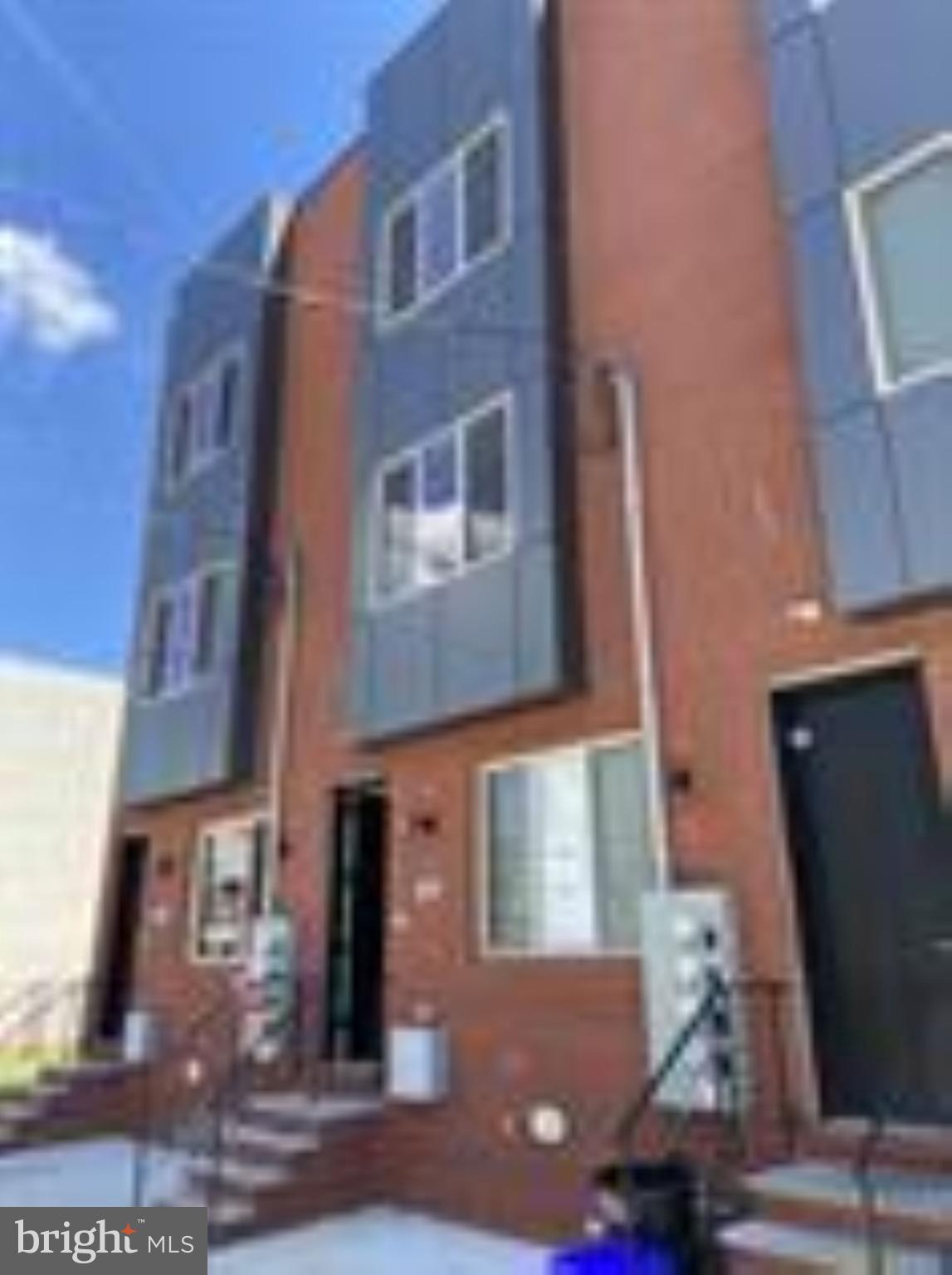 MANTUA - Residential Lease
