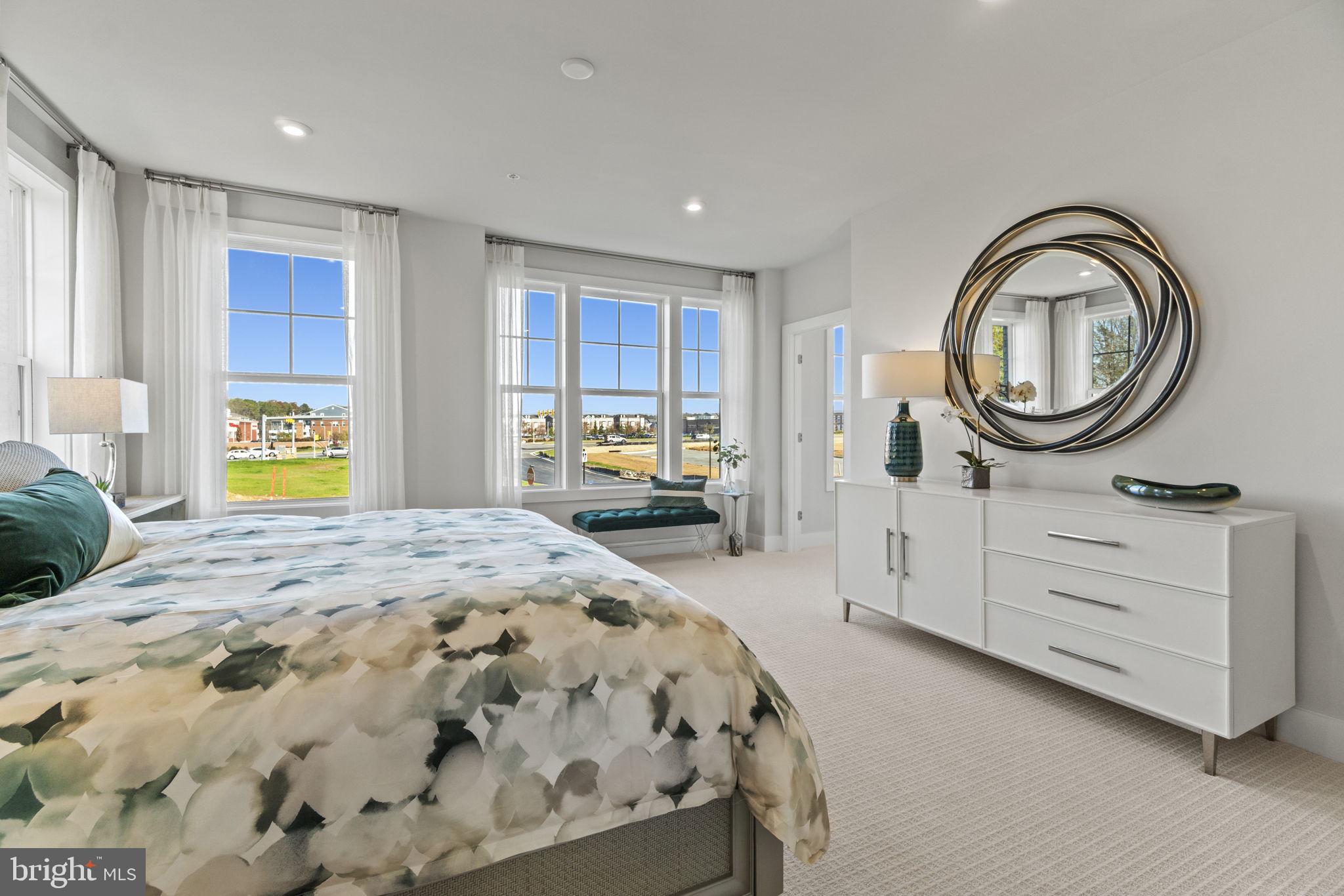 ASHBURN STATION - Residential