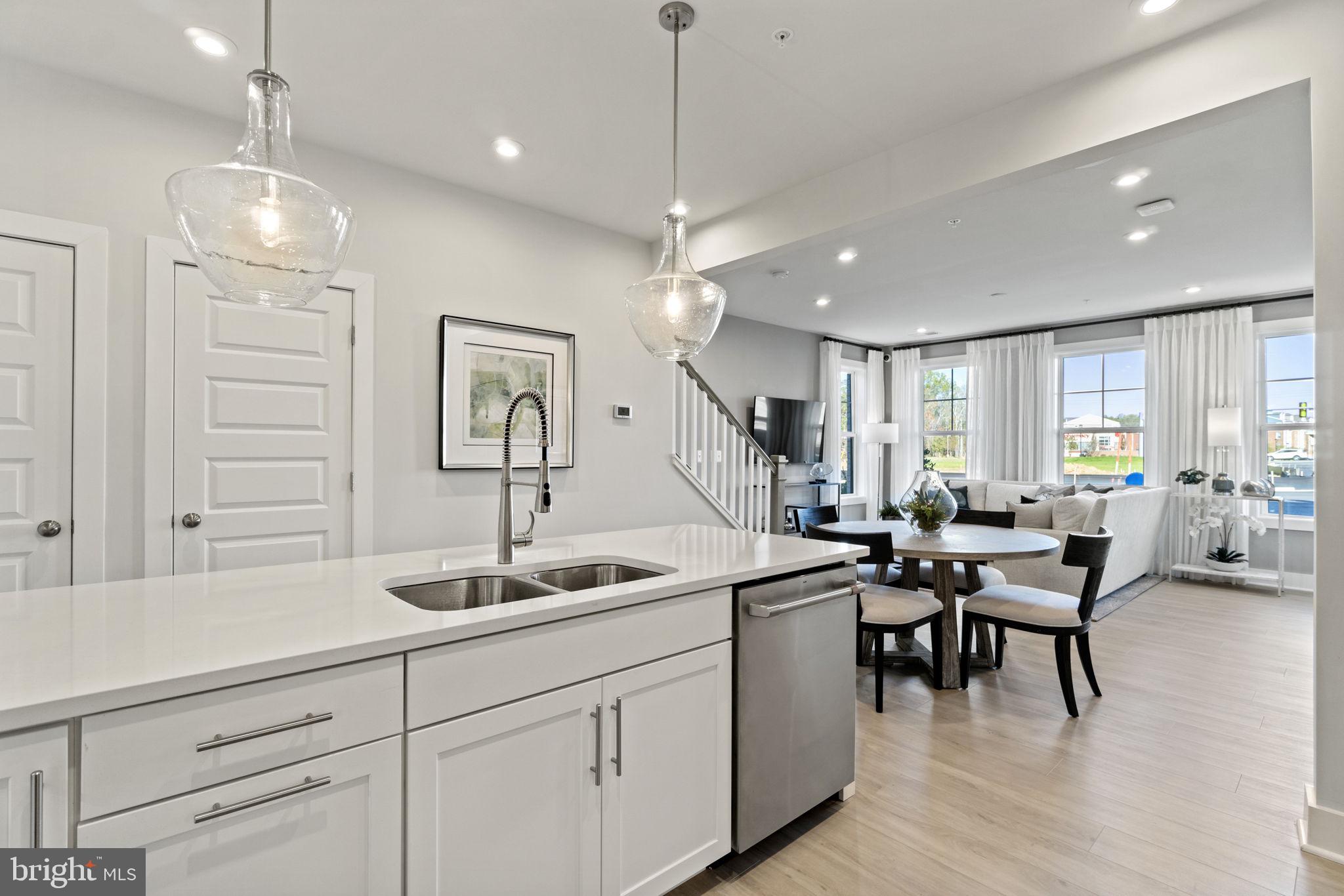 ASHBURN STATION - Residential