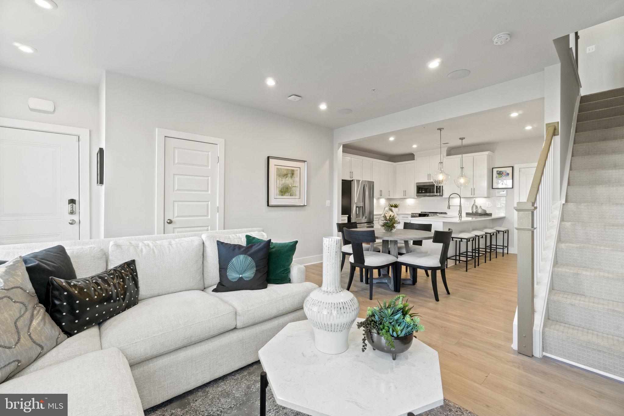 ASHBURN STATION - Residential