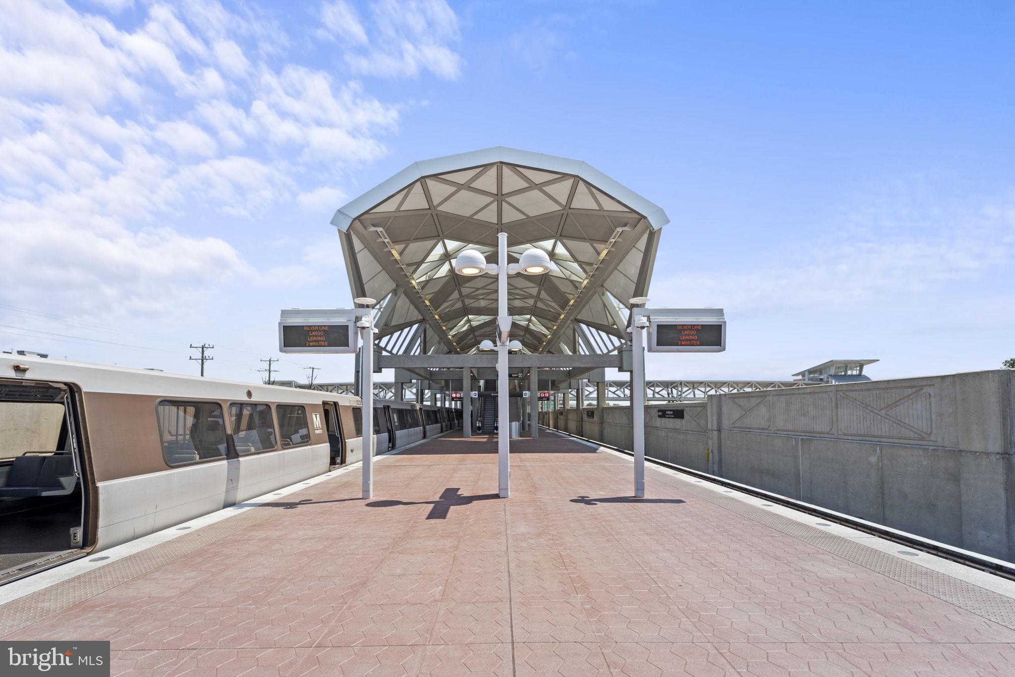 ASHBURN STATION - Residential