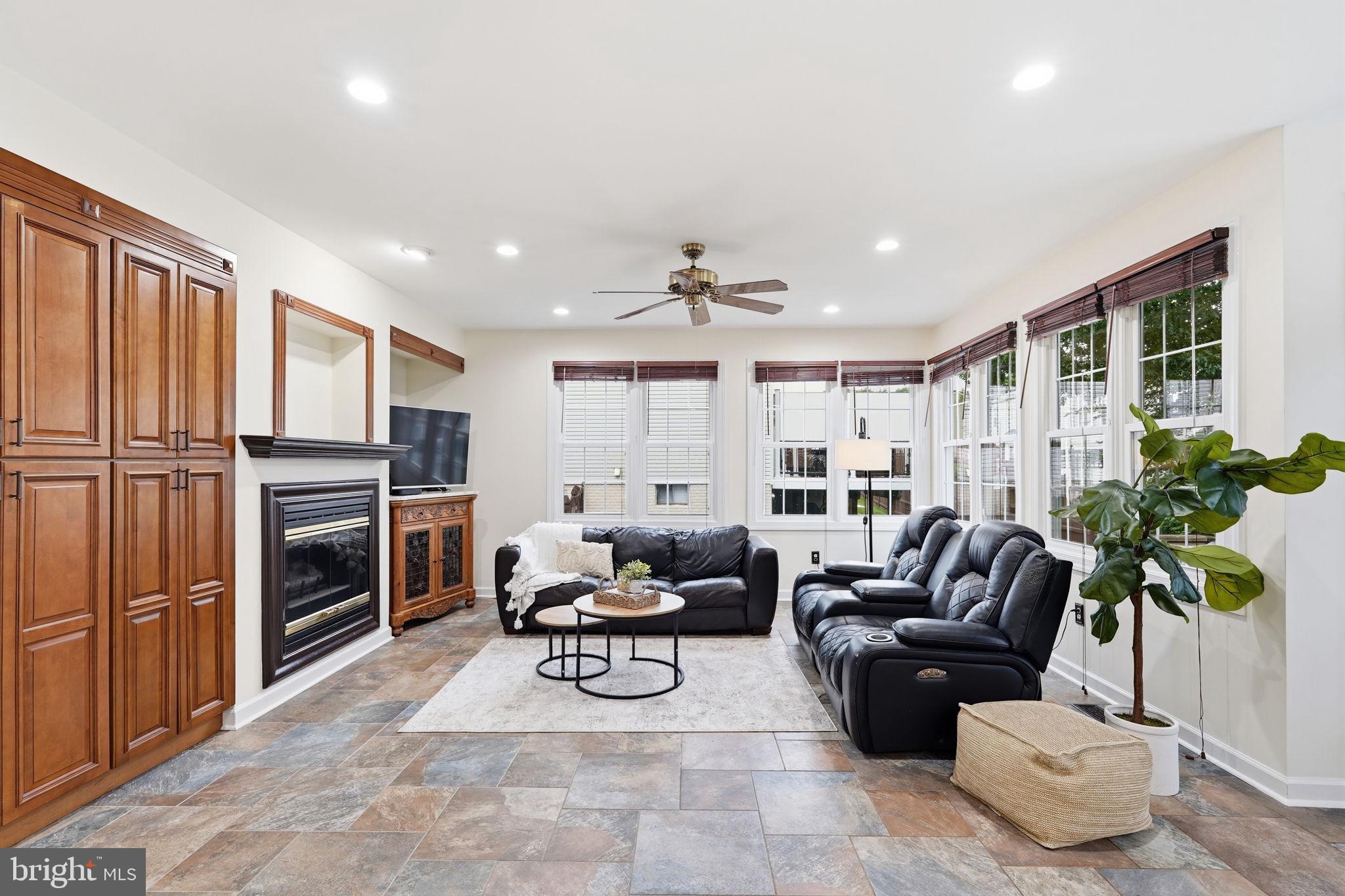 OLD MILL - Residential