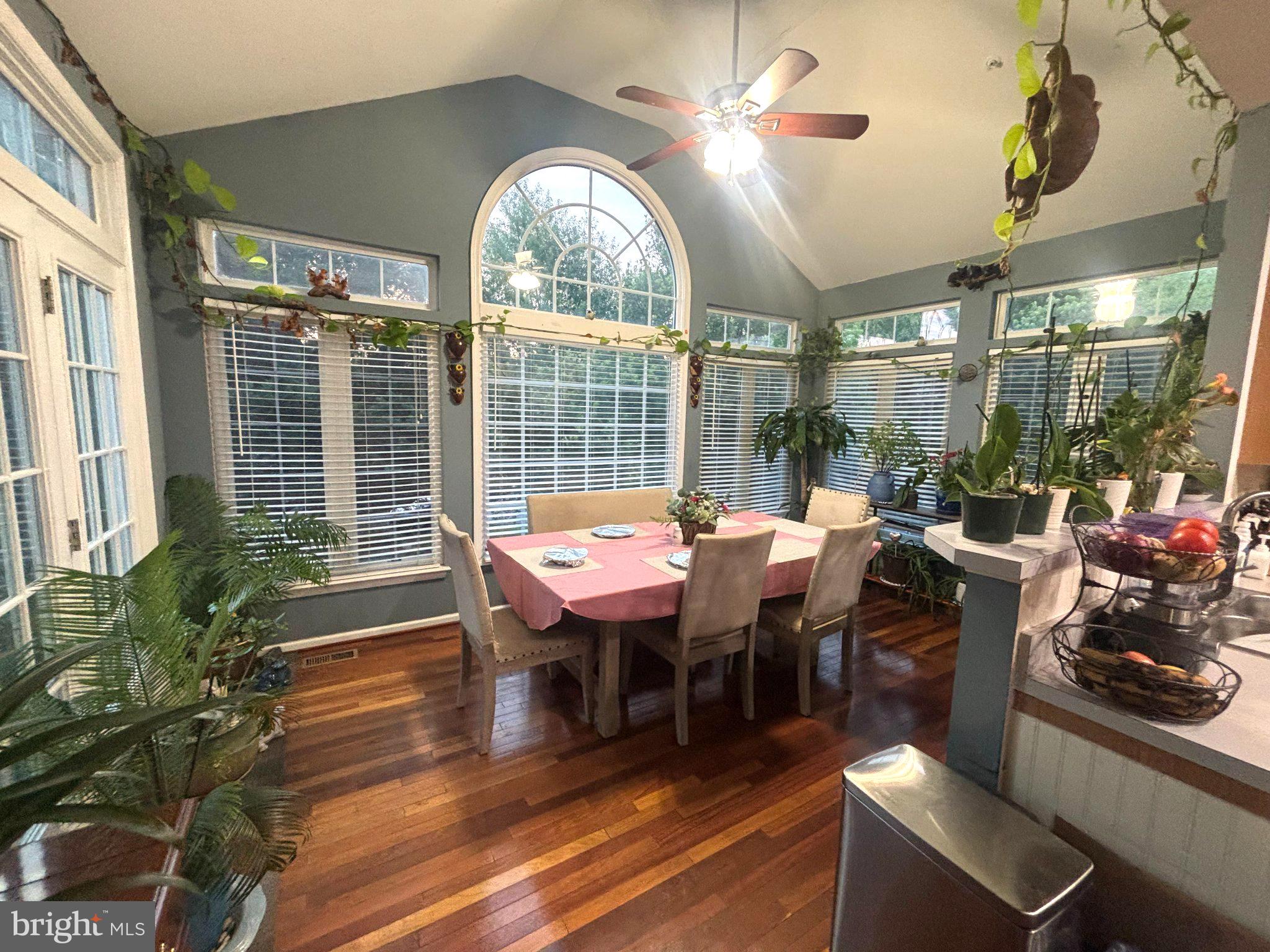 CROSS CREEK CLUB - Residential