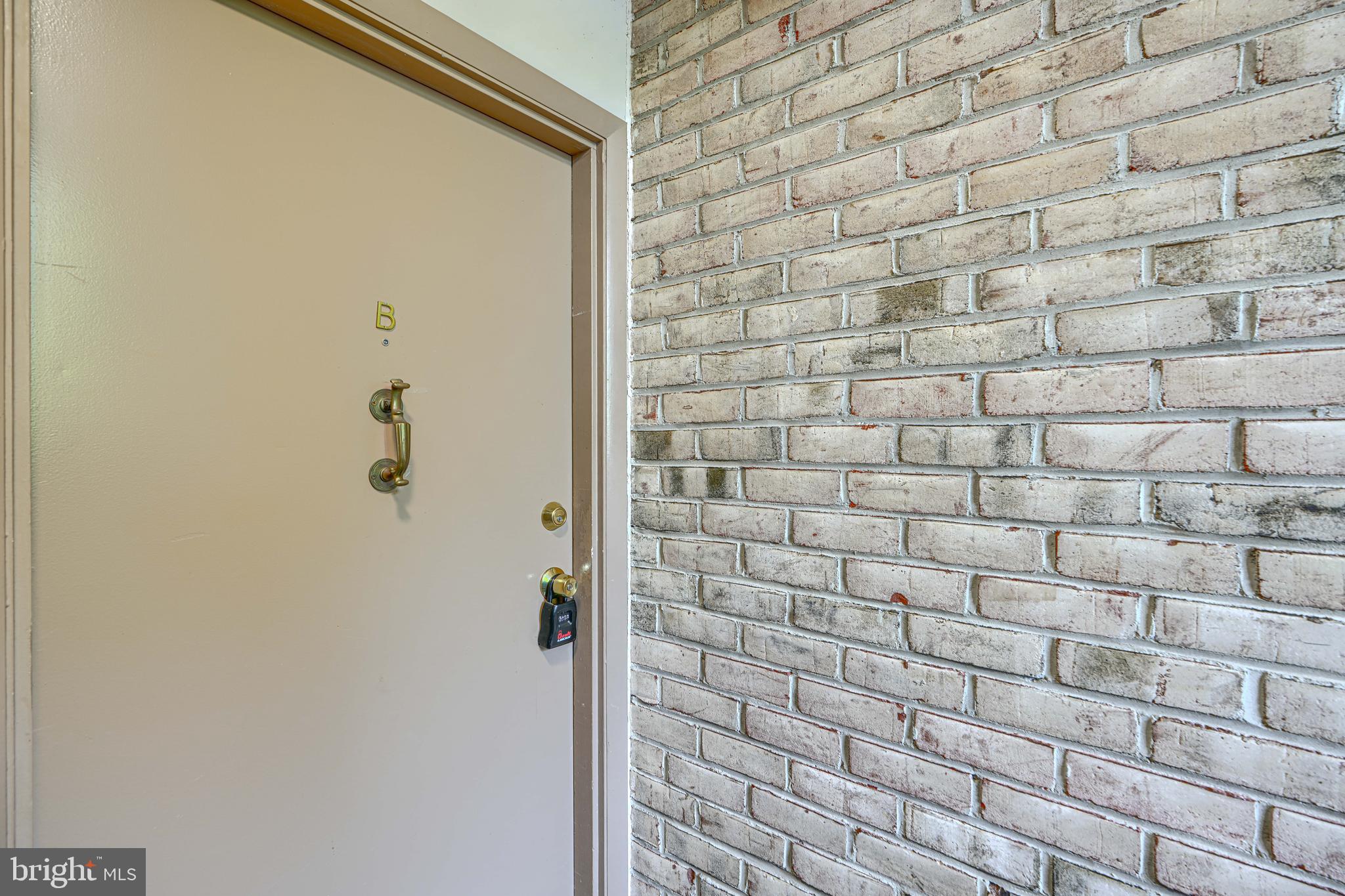 HICKORY HILLS CONDOMINIUMS - Residential