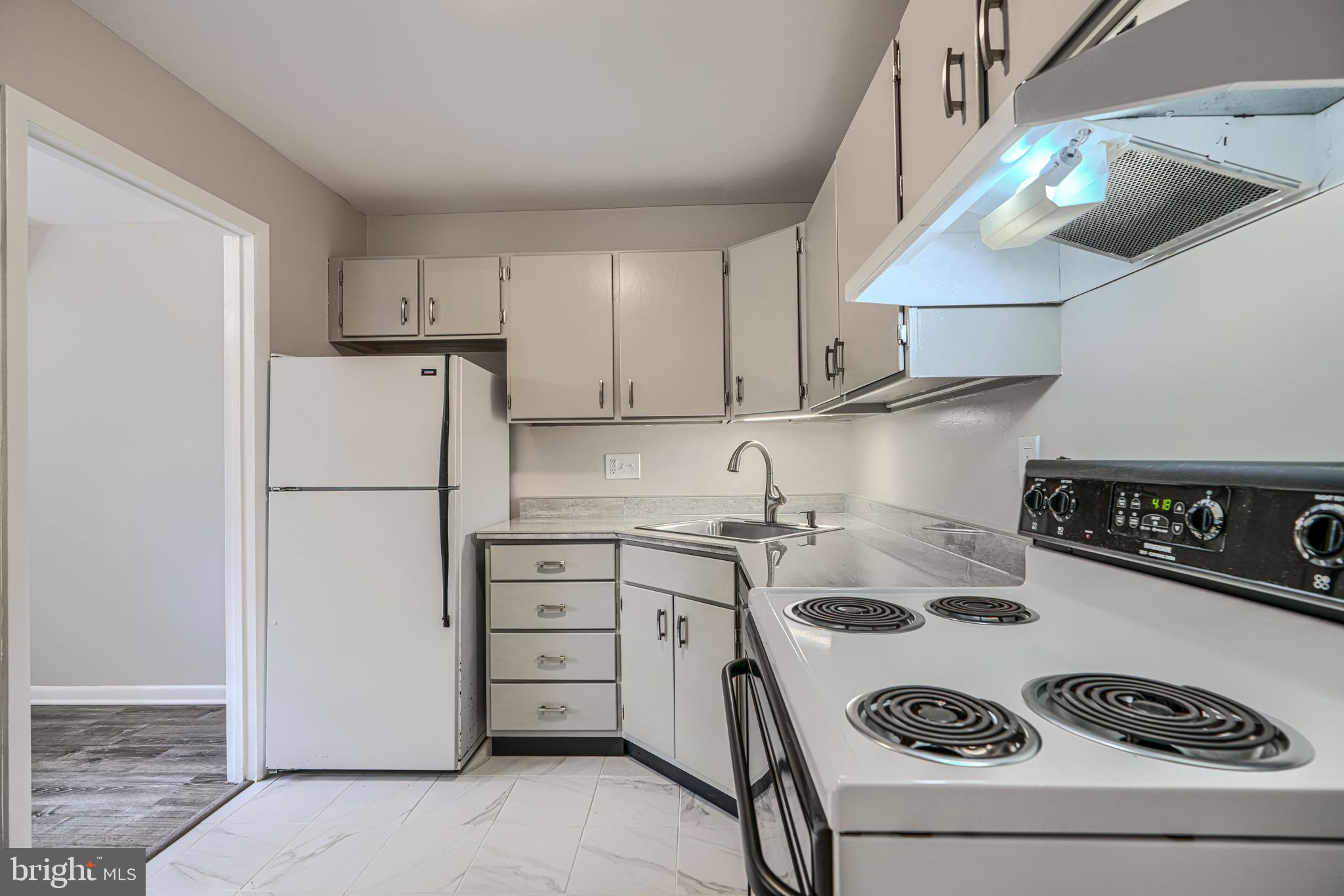 HICKORY HILLS CONDOMINIUMS - Residential