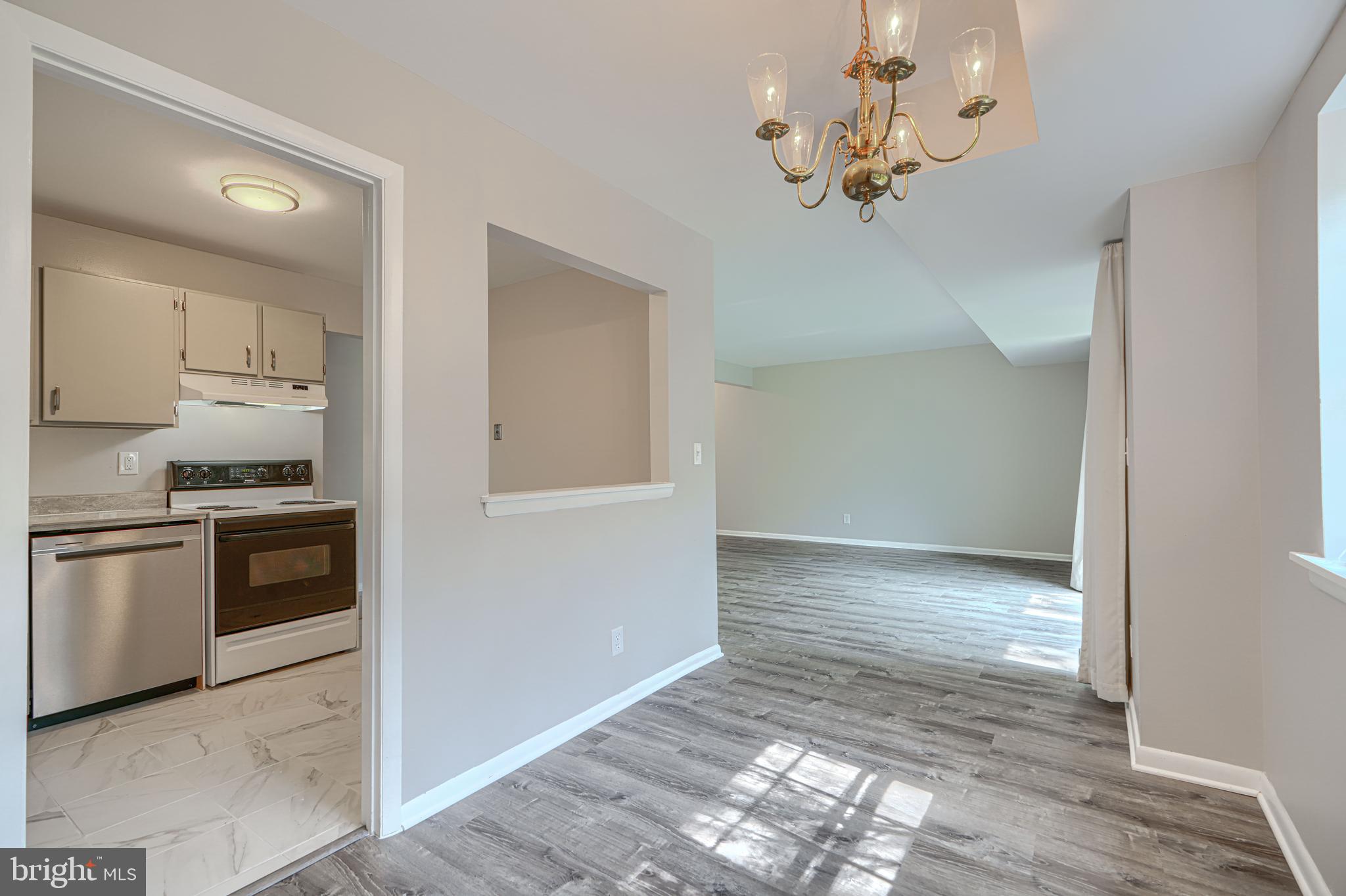 HICKORY HILLS CONDOMINIUMS - Residential