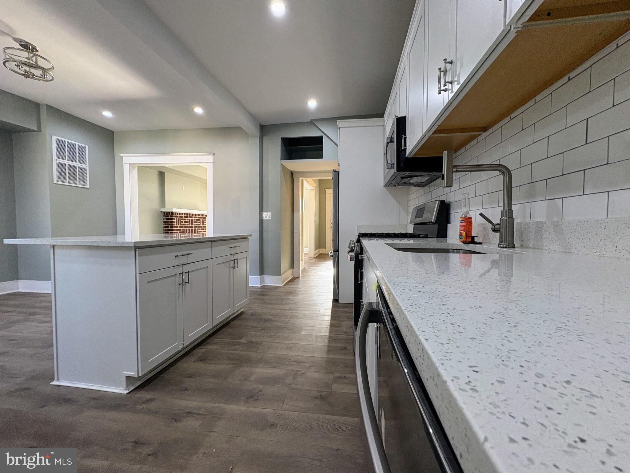 WAVERLY - Residential