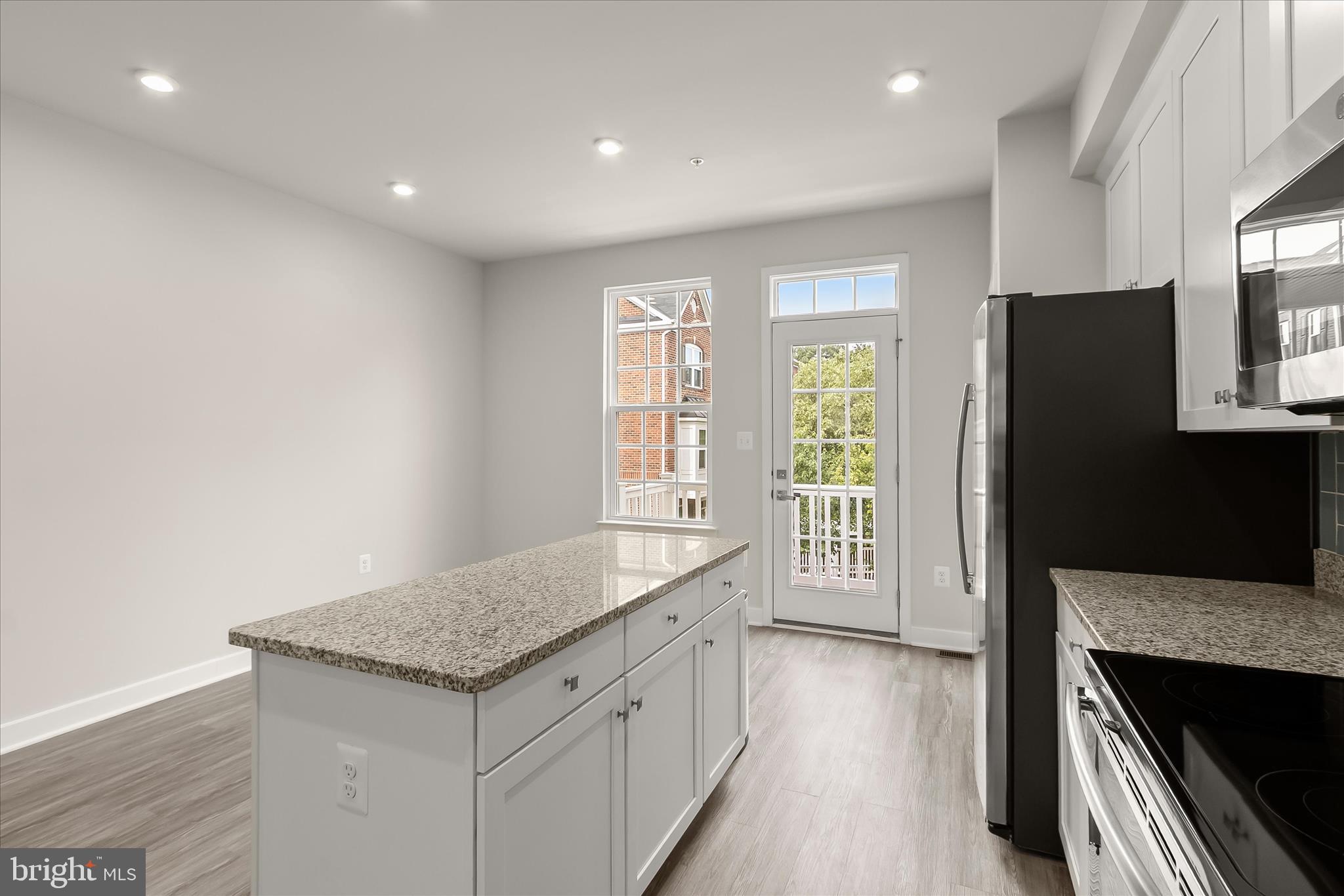 AVONDALE - Residential