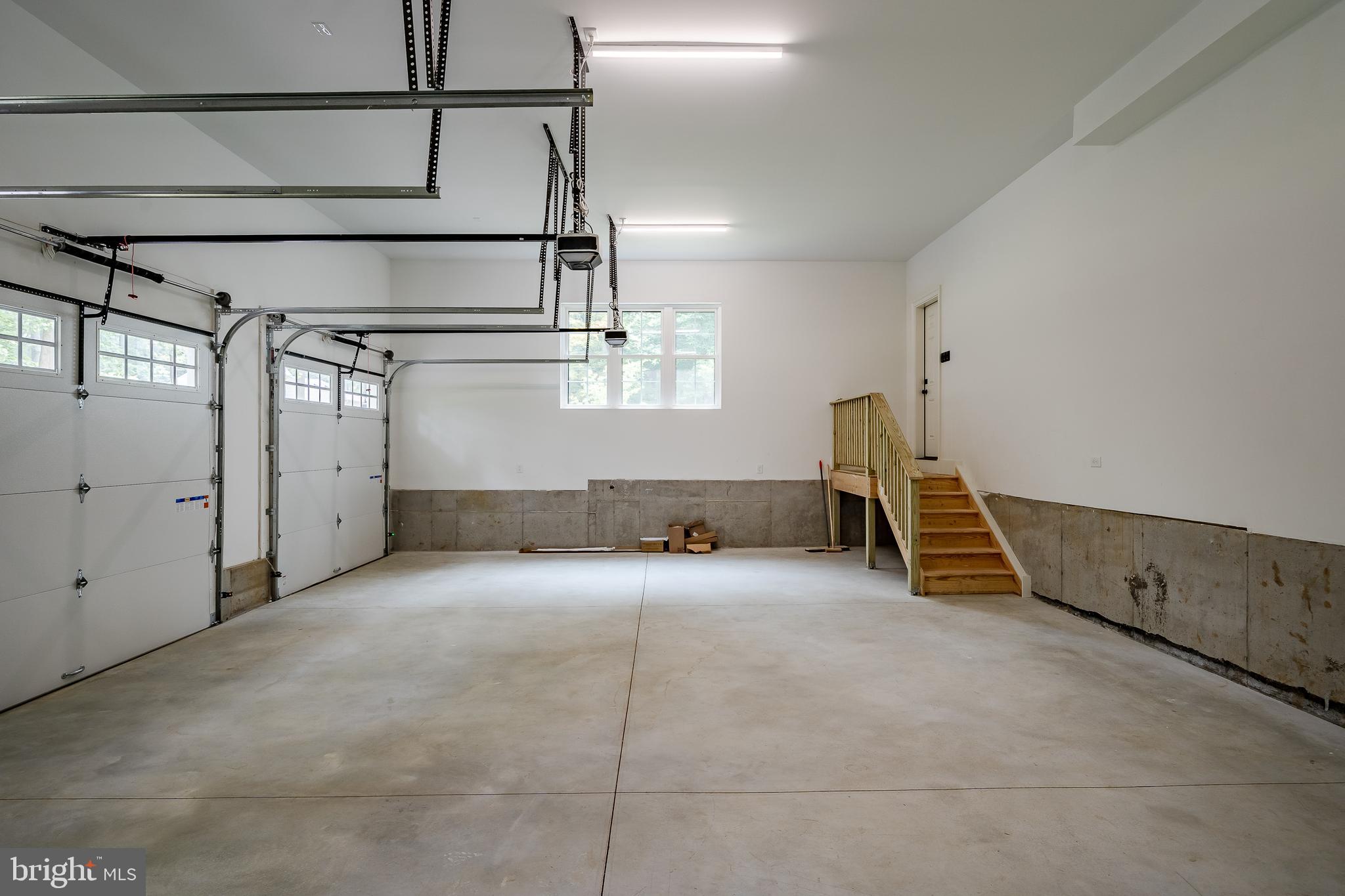 RADNOR HUNT - Residential