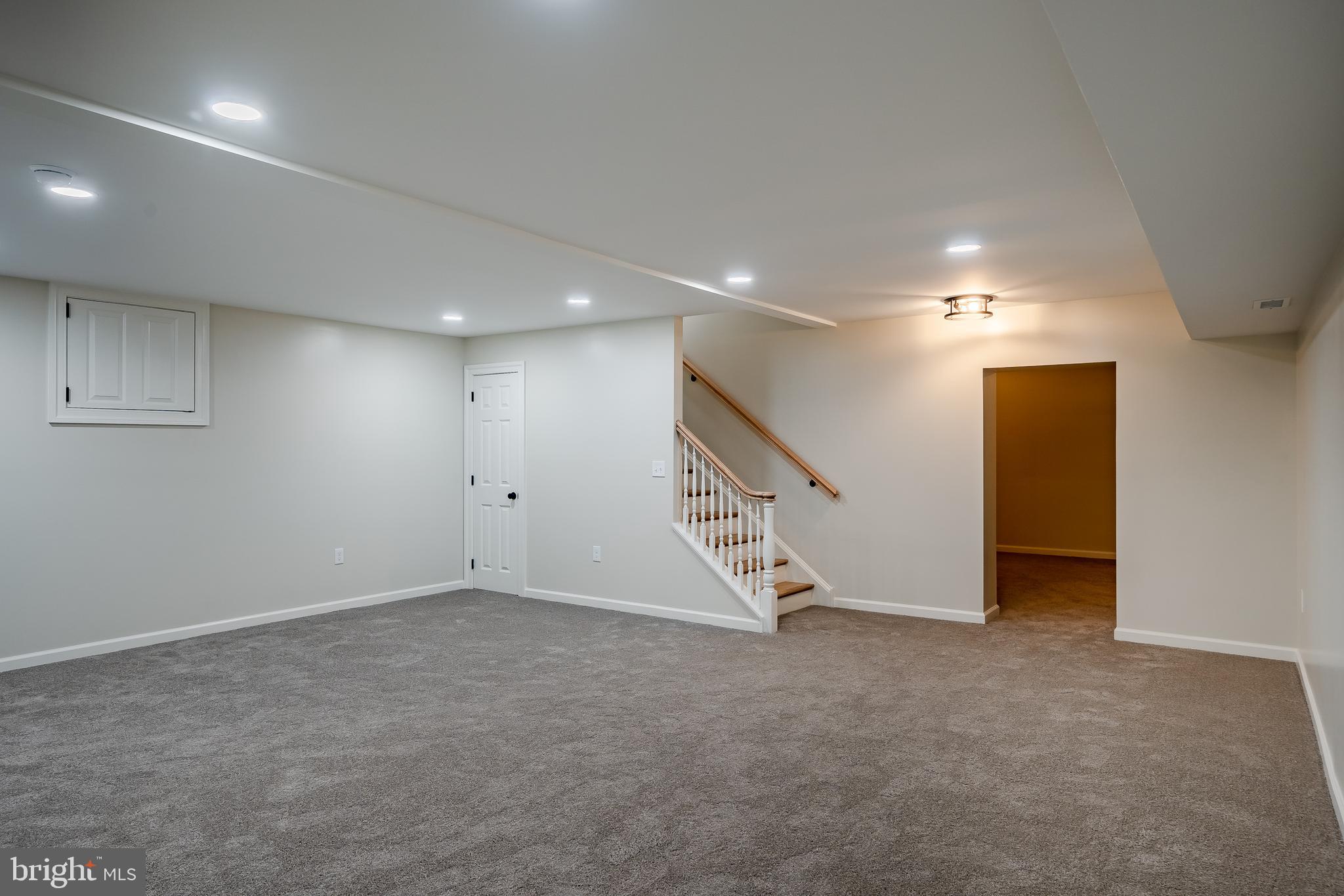 RADNOR HUNT - Residential