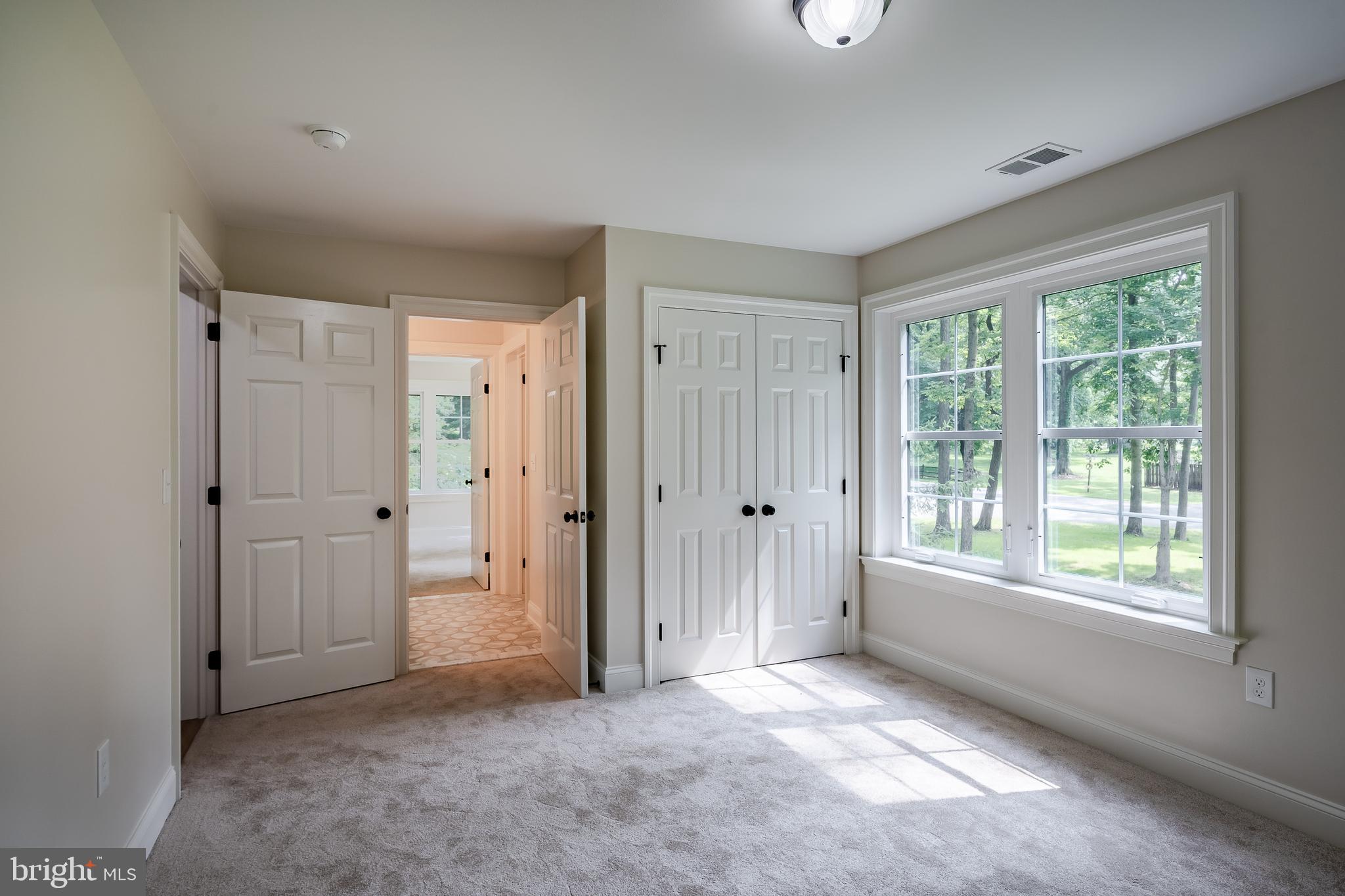 RADNOR HUNT - Residential