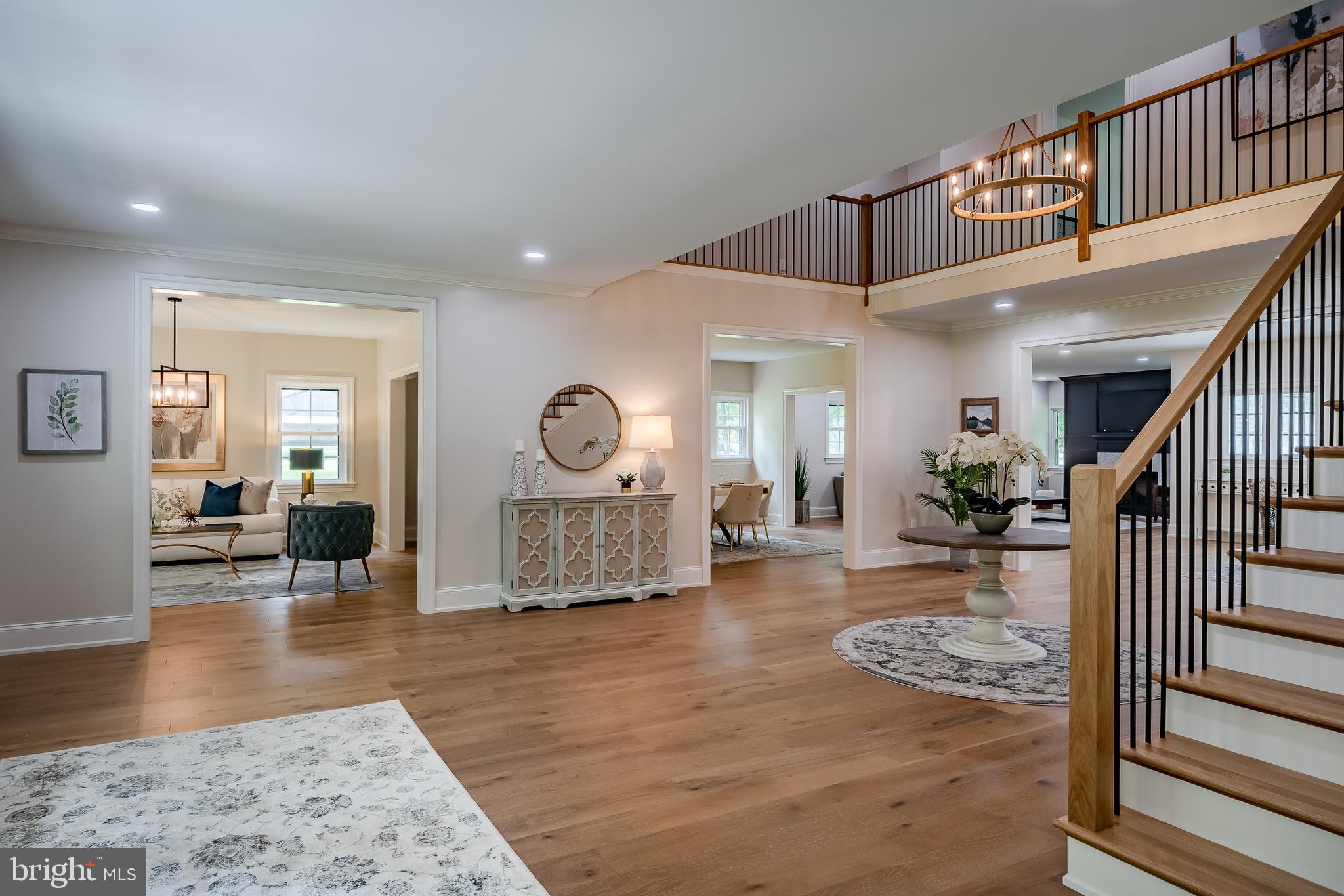 RADNOR HUNT - Residential