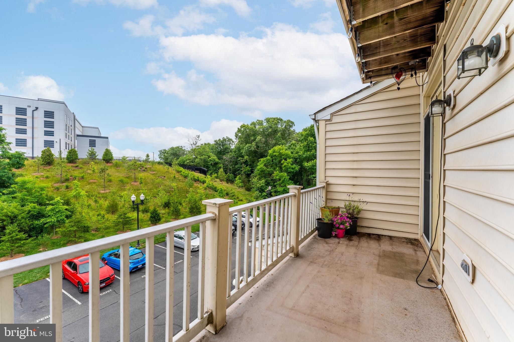 THE TOWNES AT VILLAGE PLACE - Residential