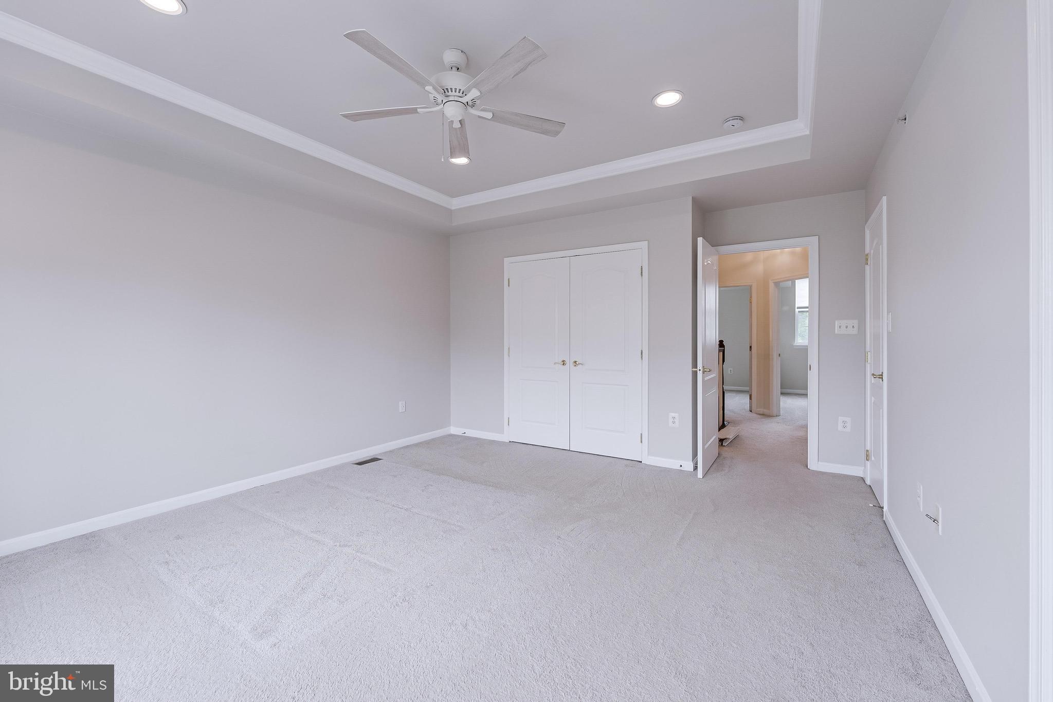 THE TOWNES AT VILLAGE PLACE - Residential