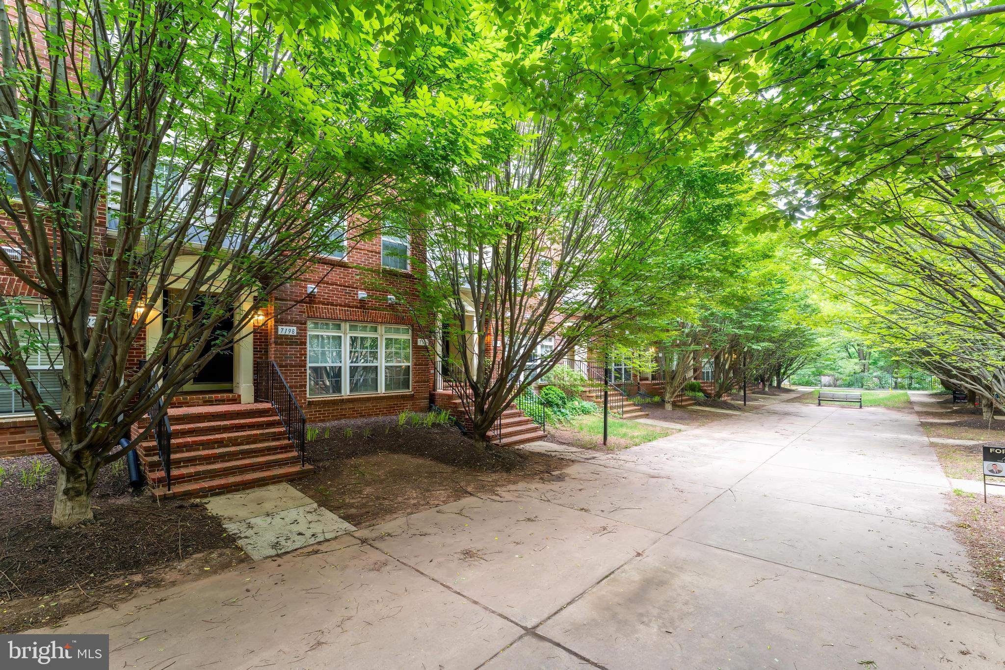 THE TOWNES AT VILLAGE PLACE - Residential
