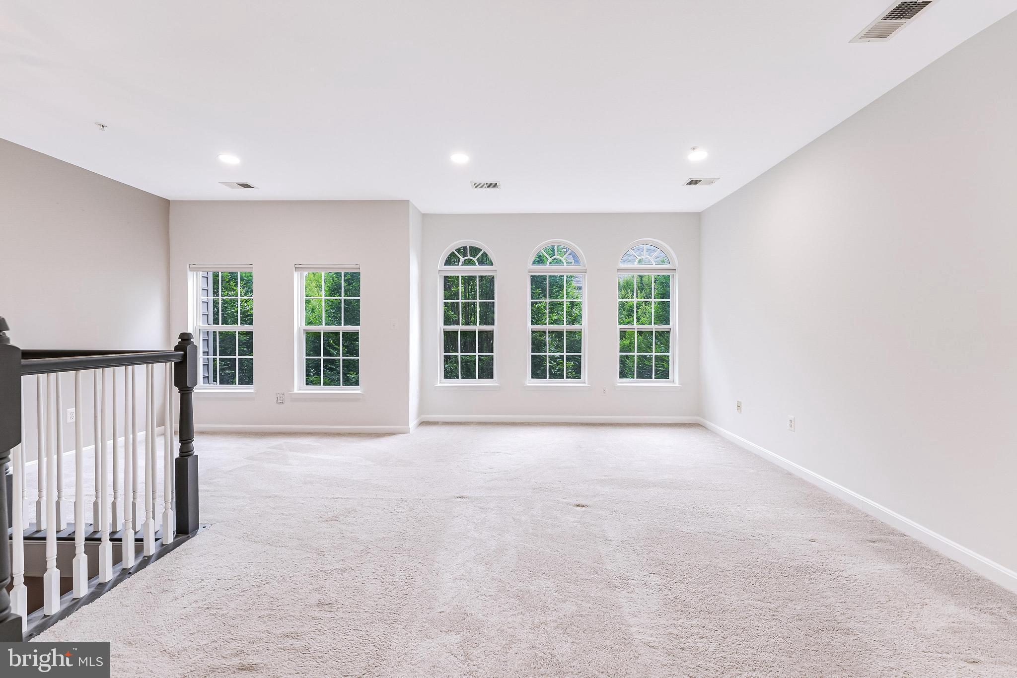 THE TOWNES AT VILLAGE PLACE - Residential