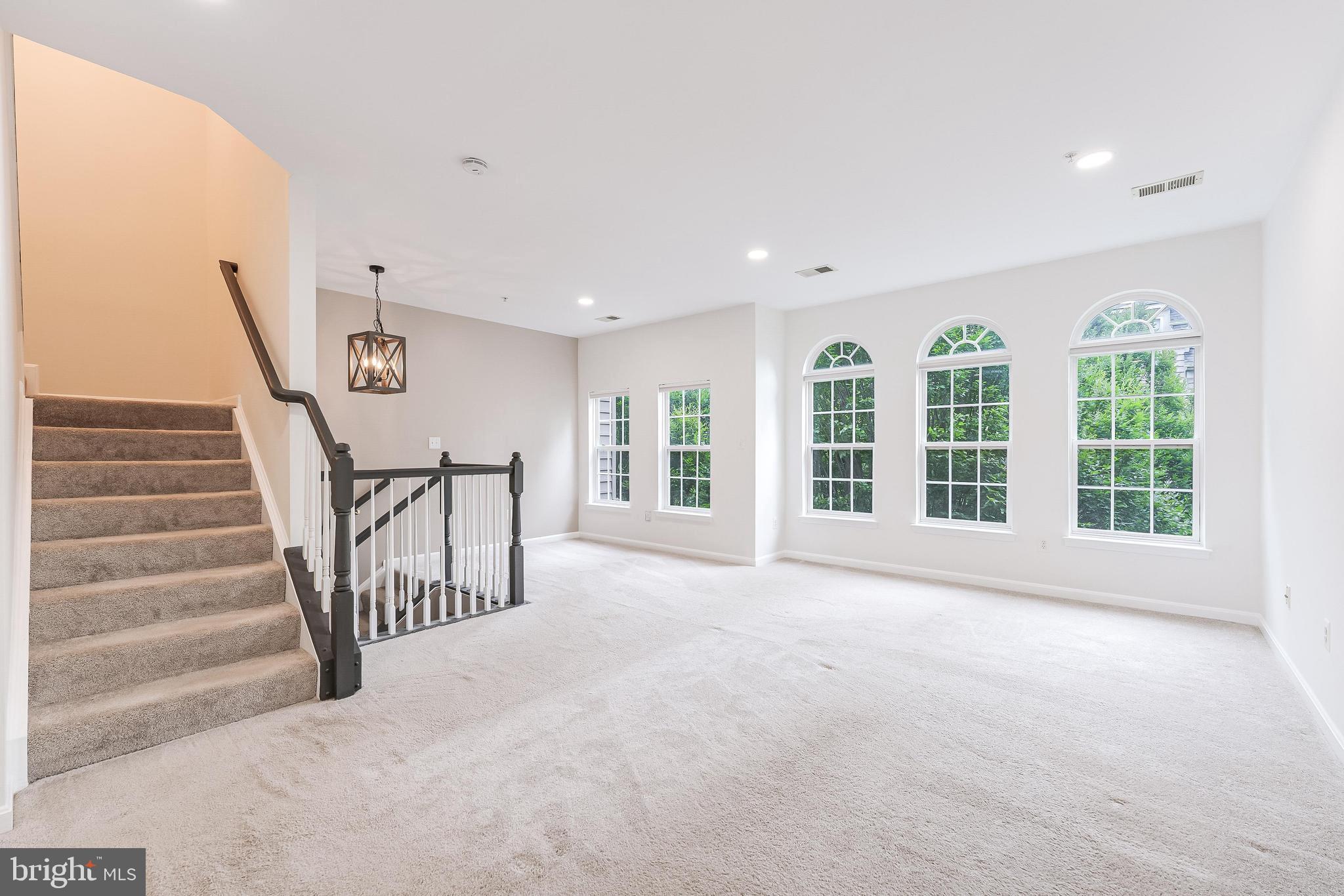 THE TOWNES AT VILLAGE PLACE - Residential