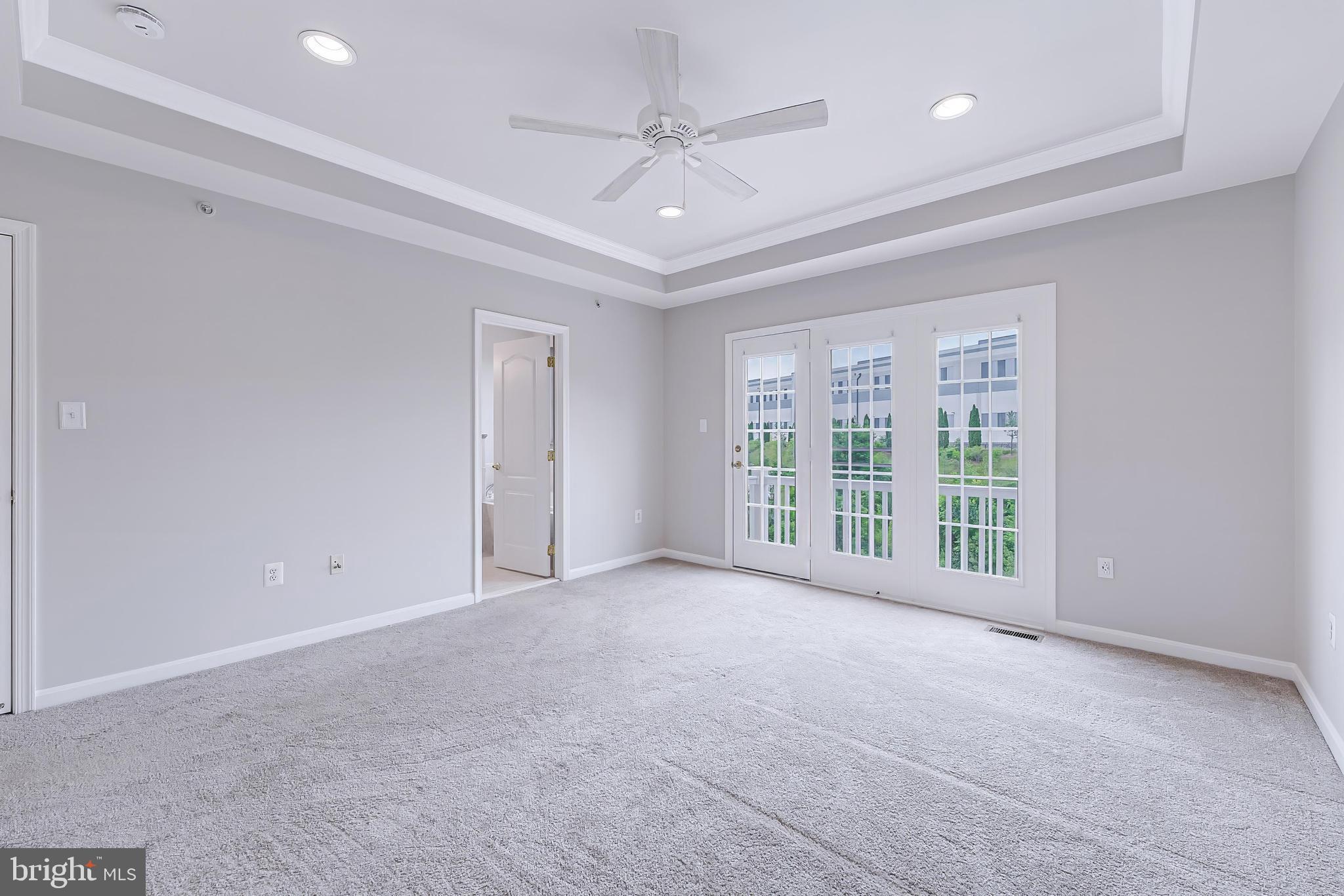 THE TOWNES AT VILLAGE PLACE - Residential
