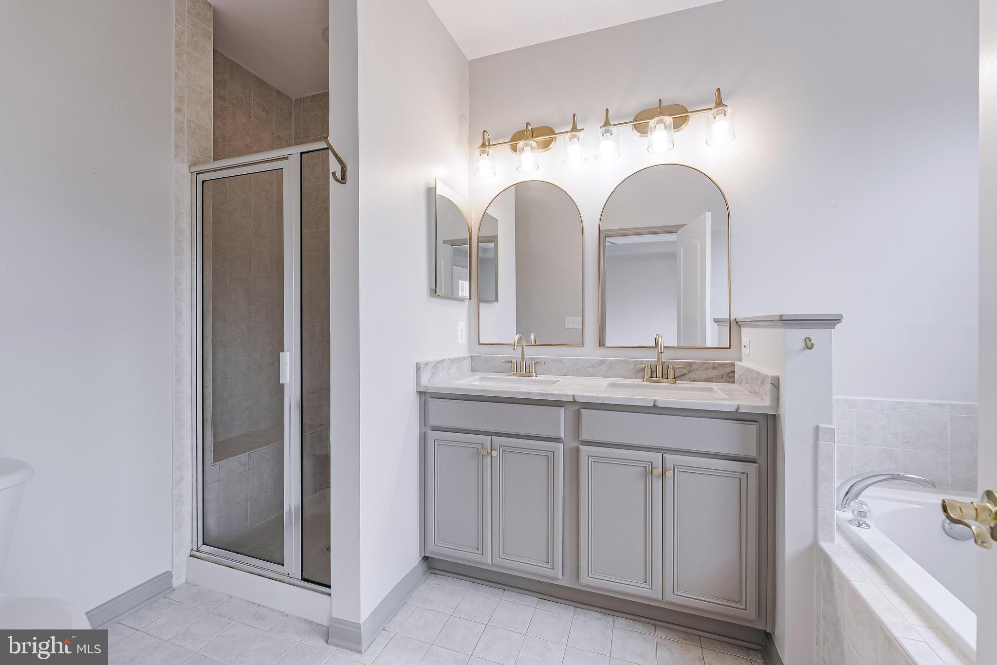 THE TOWNES AT VILLAGE PLACE - Residential