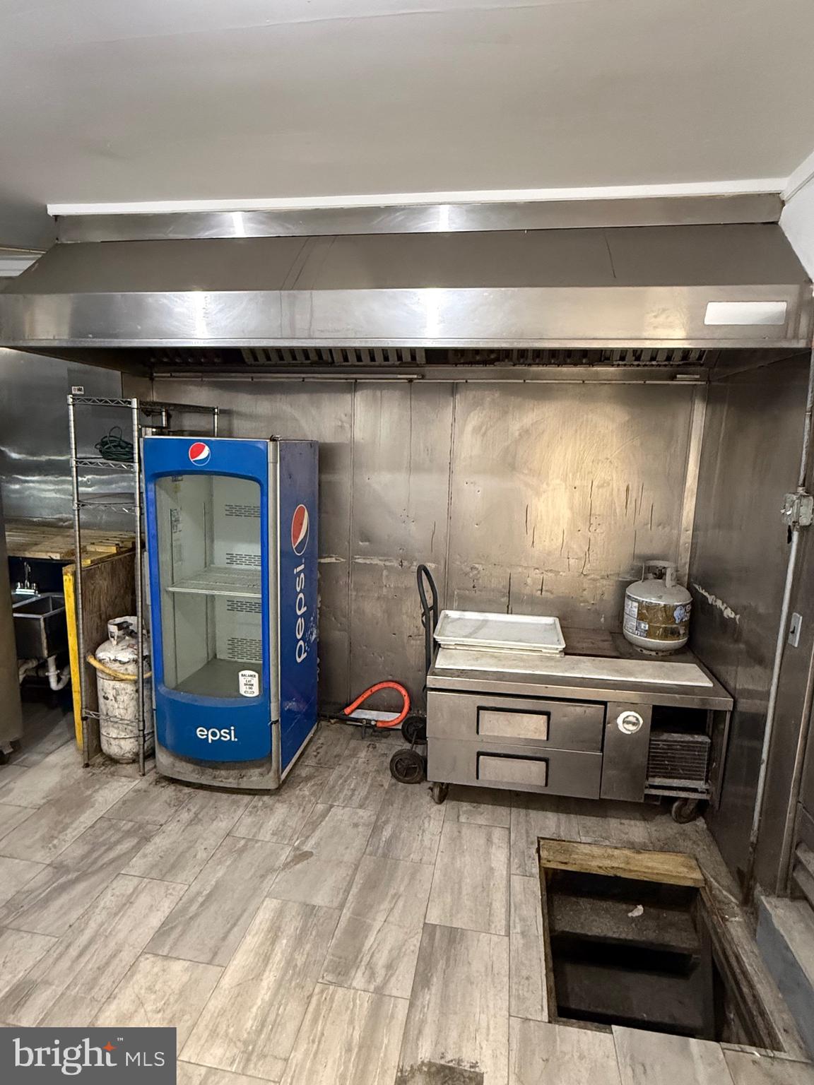 NORTHERN LIBERTIES - Commercial Sale