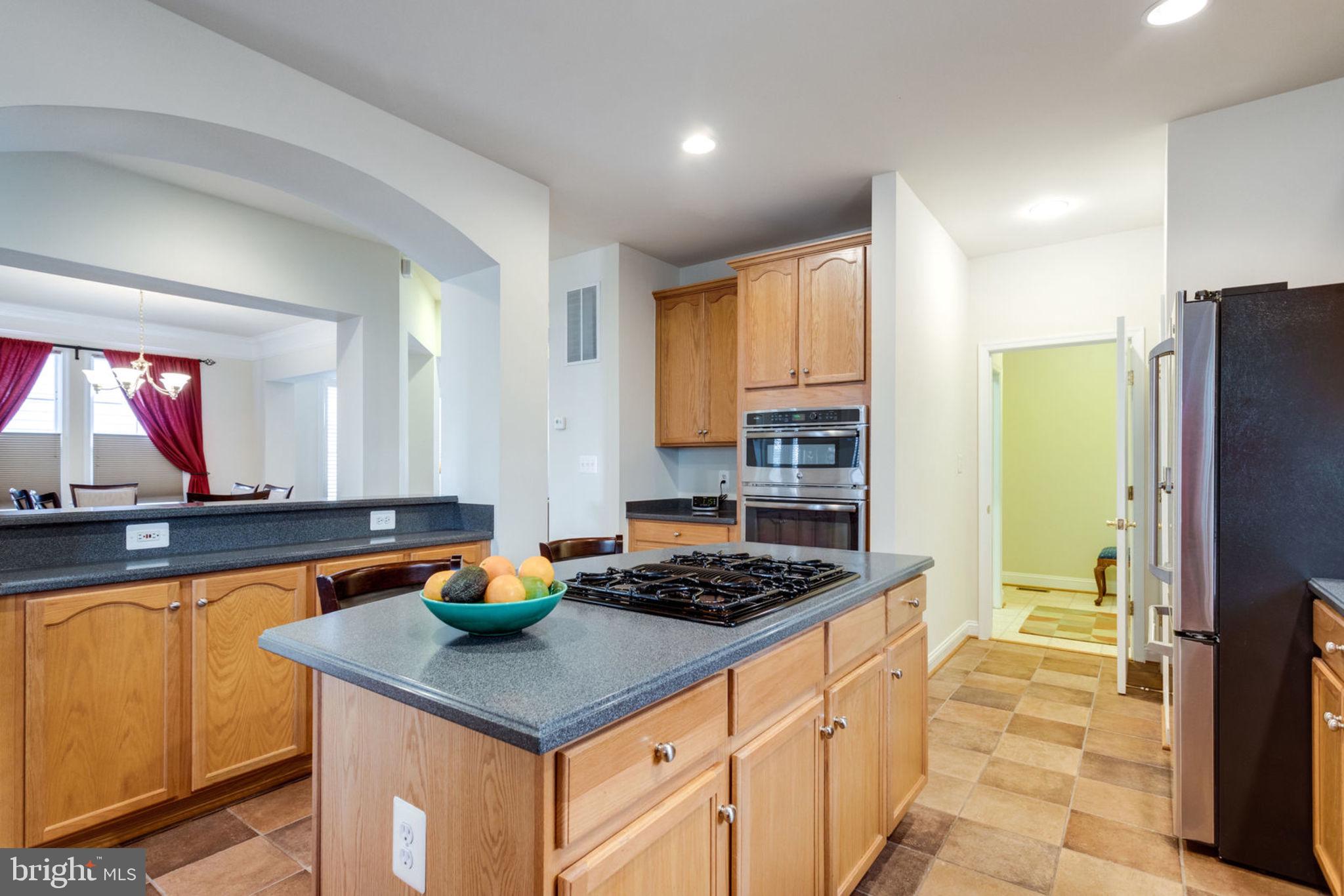 KINGSTOWNE - Residential Lease