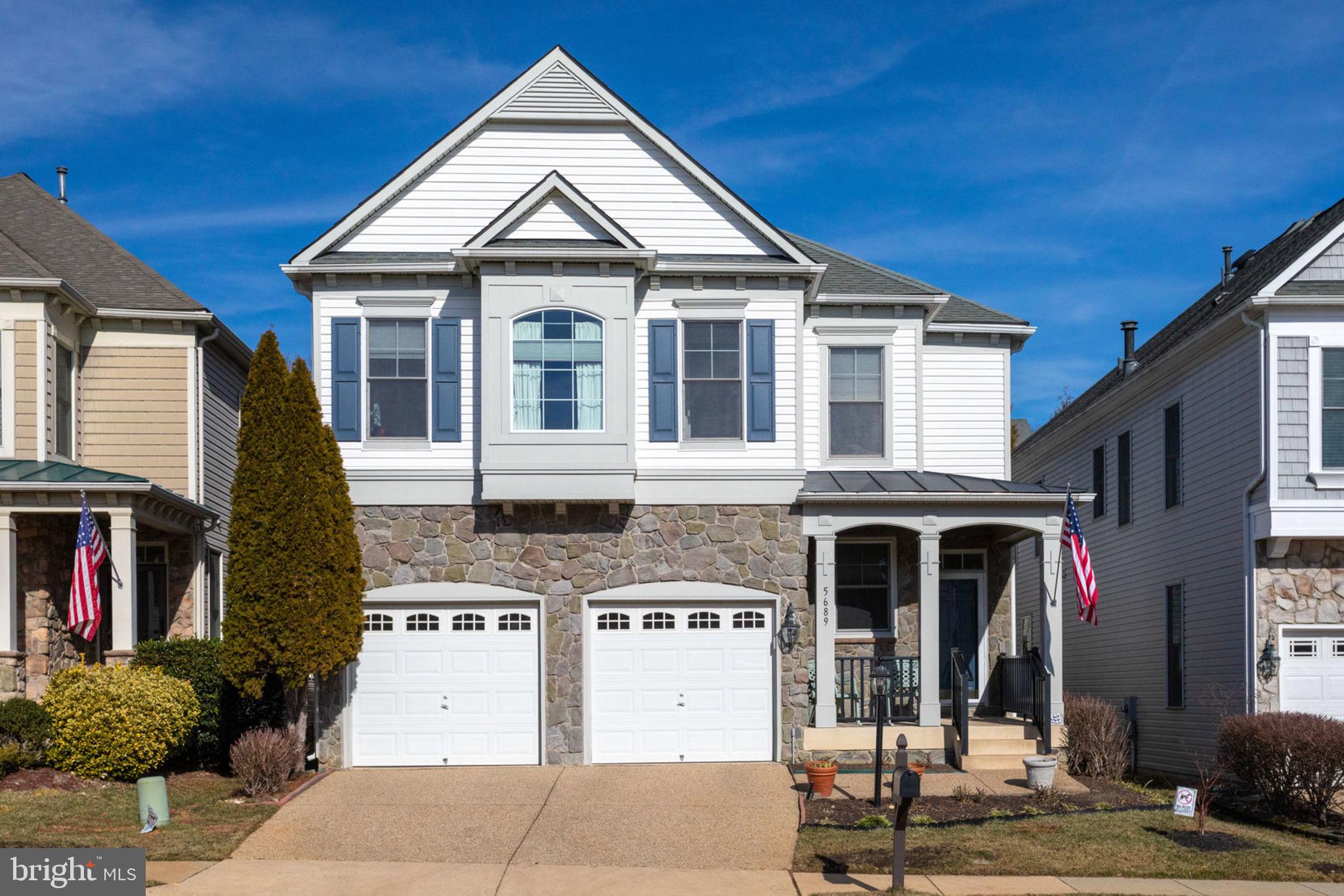 Well maintained home in sought after Kingstowne! This Stately home features a gorgeous entry with a 2-story foyer, Large Gourmet Kitchen with SS appliances, island, breakfast bar and eat in table space, Formal Living room, Formal Dining room, Family and Mud room all on the Main level. The curved staircase in the foyer leads to a spacious upper level with a loft library area, a grand primary suite with an attached sitting area, huge walk in closet and en-suite. As well, there are 2 addition large bedrooms. On the lower level you have the perfect setup for entertaining with a wet bar, and pool table, the 4th bedroom is converted to a gym with a sauna.  THIS IS A NO PETS PROPERTY. 
Kingstowne offers so many amenities! 2 pools, gyms, tennis courts, basketball courts, volleyball courts, tot lots and walk/jog/bike trails for miles! The location of this home allows you to walk to Shopping, Restaurants, Theatre and Amenities.   Convenient location close to Kingstowne Towne Center, Ft Belvoir, Old Town Alexandria, Amazon HQ2, Pentagon and downtown DC.