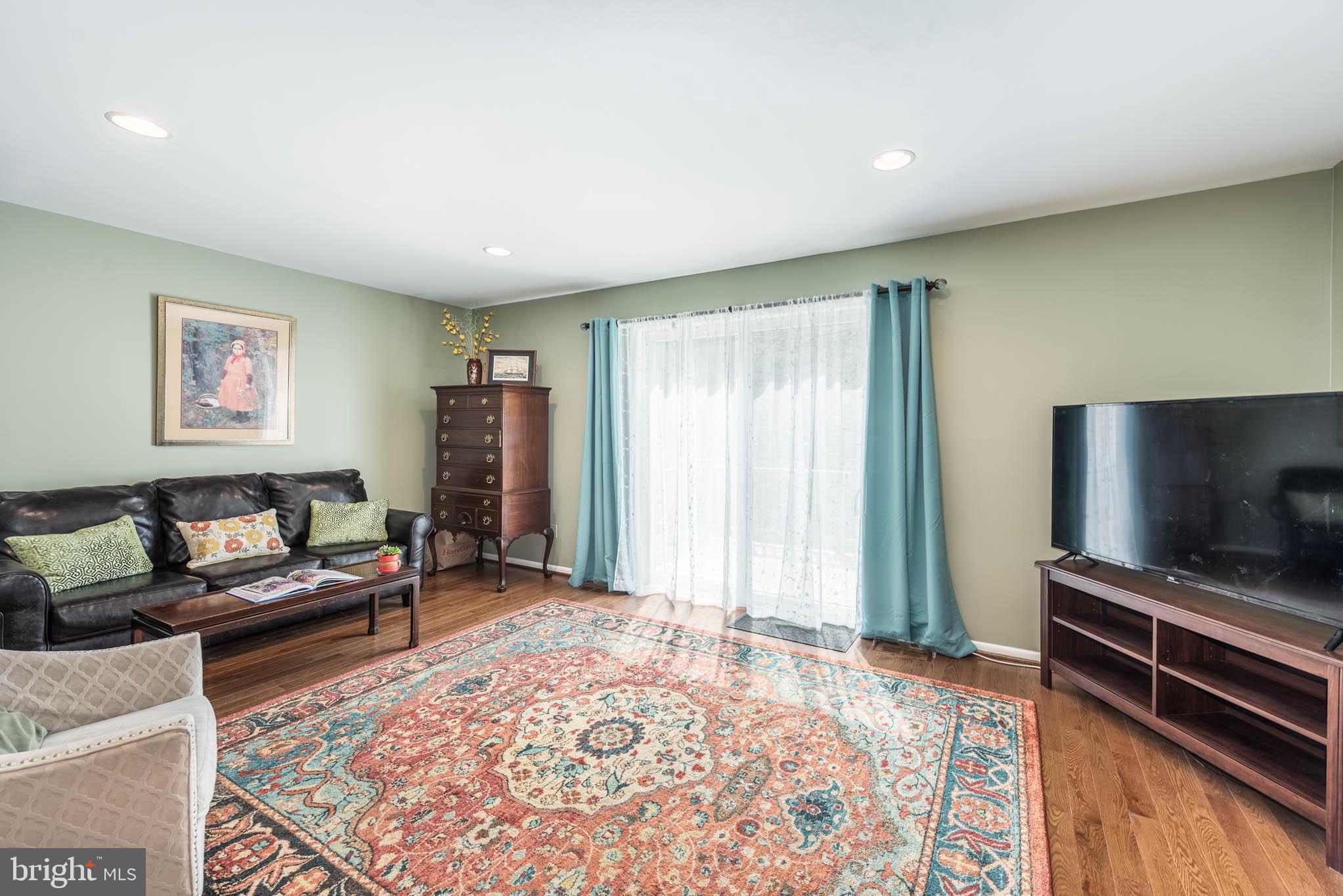 MAYS CHAPEL VILLAGE - Residential