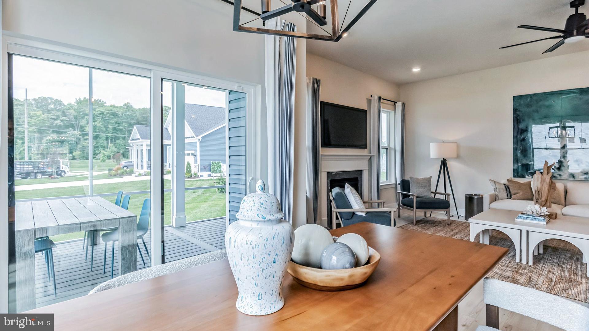 CHASE OAKS - Residential