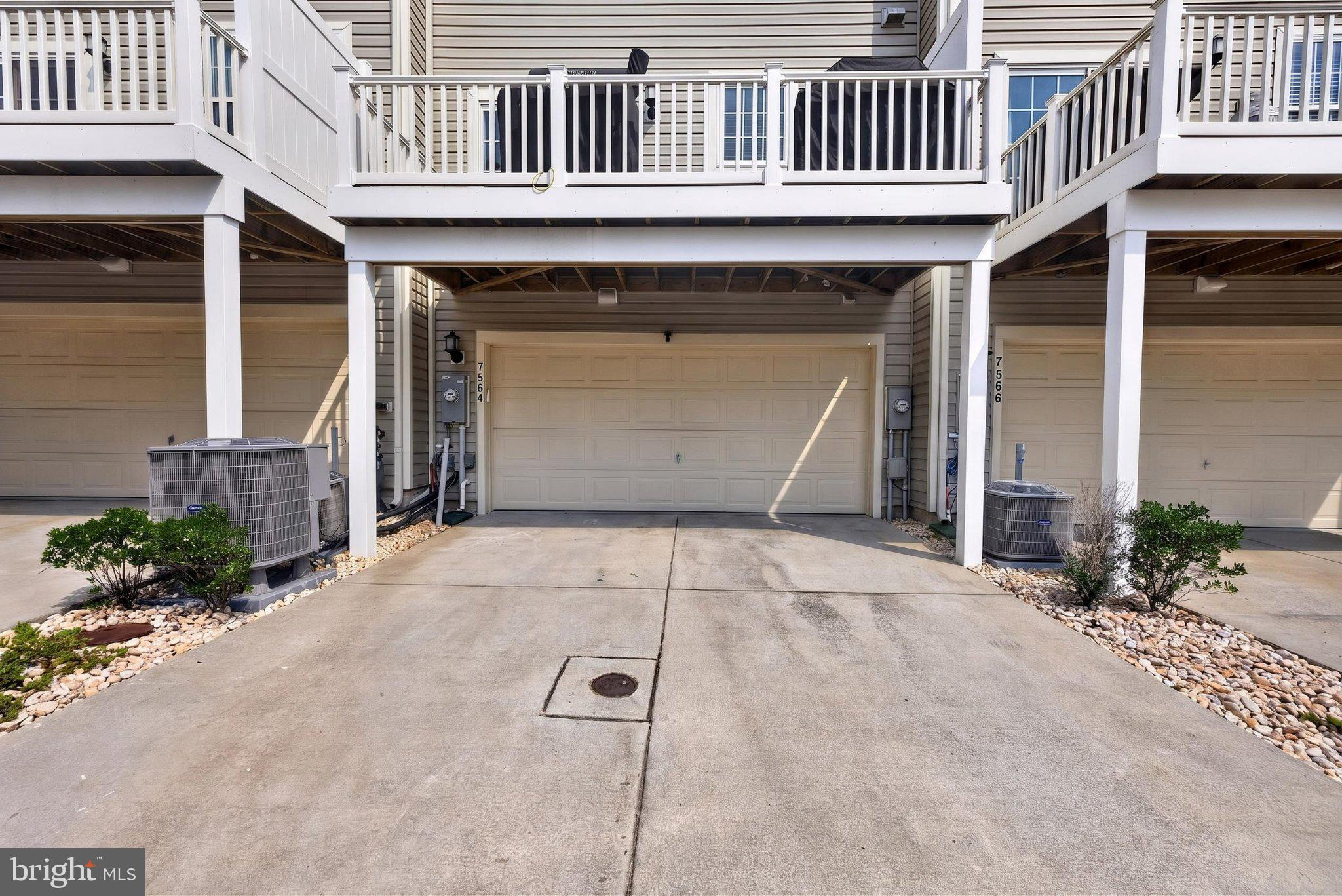 OXFORD SQUARE - Residential