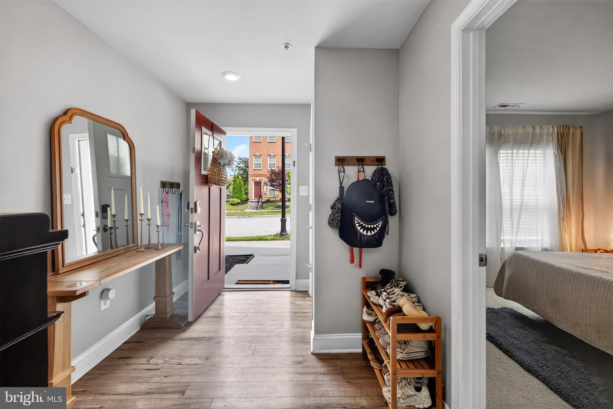 OXFORD SQUARE - Residential