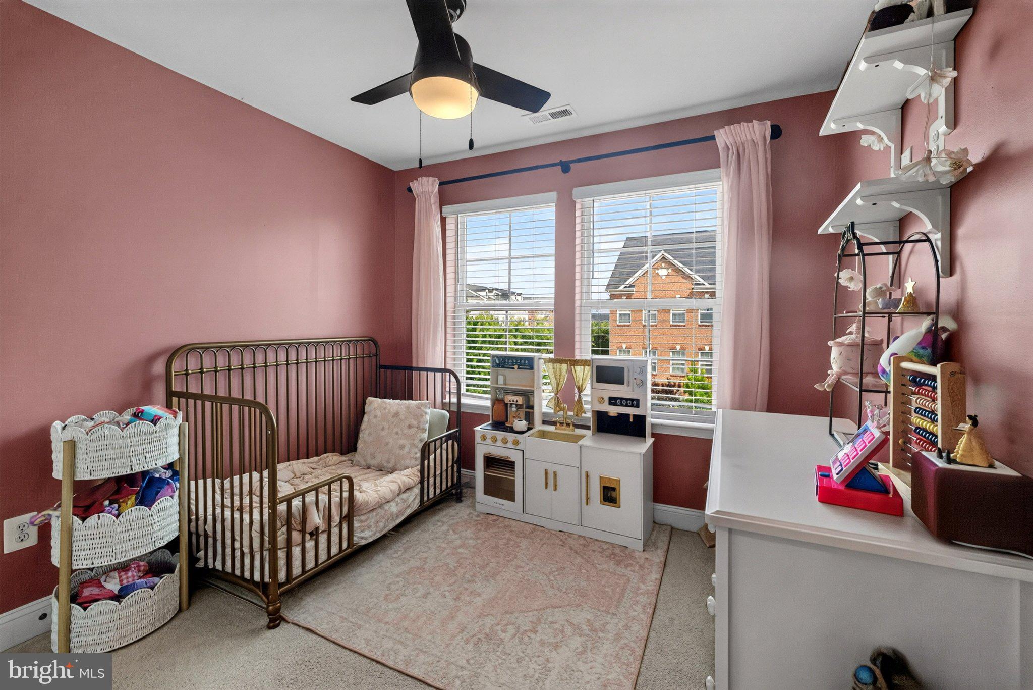 OXFORD SQUARE - Residential