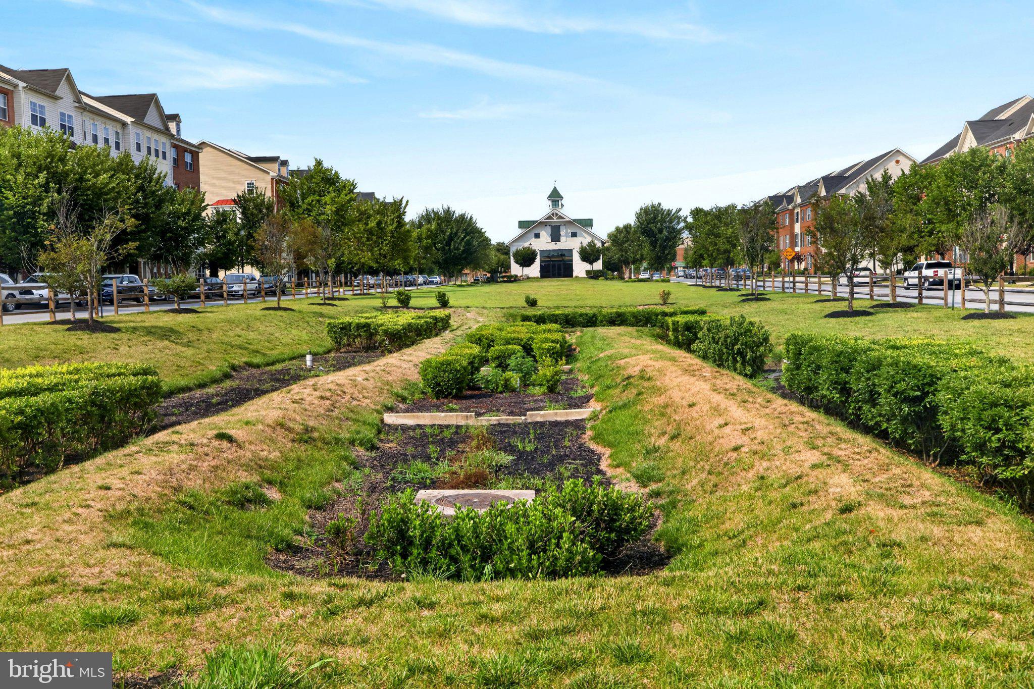 OXFORD SQUARE - Residential