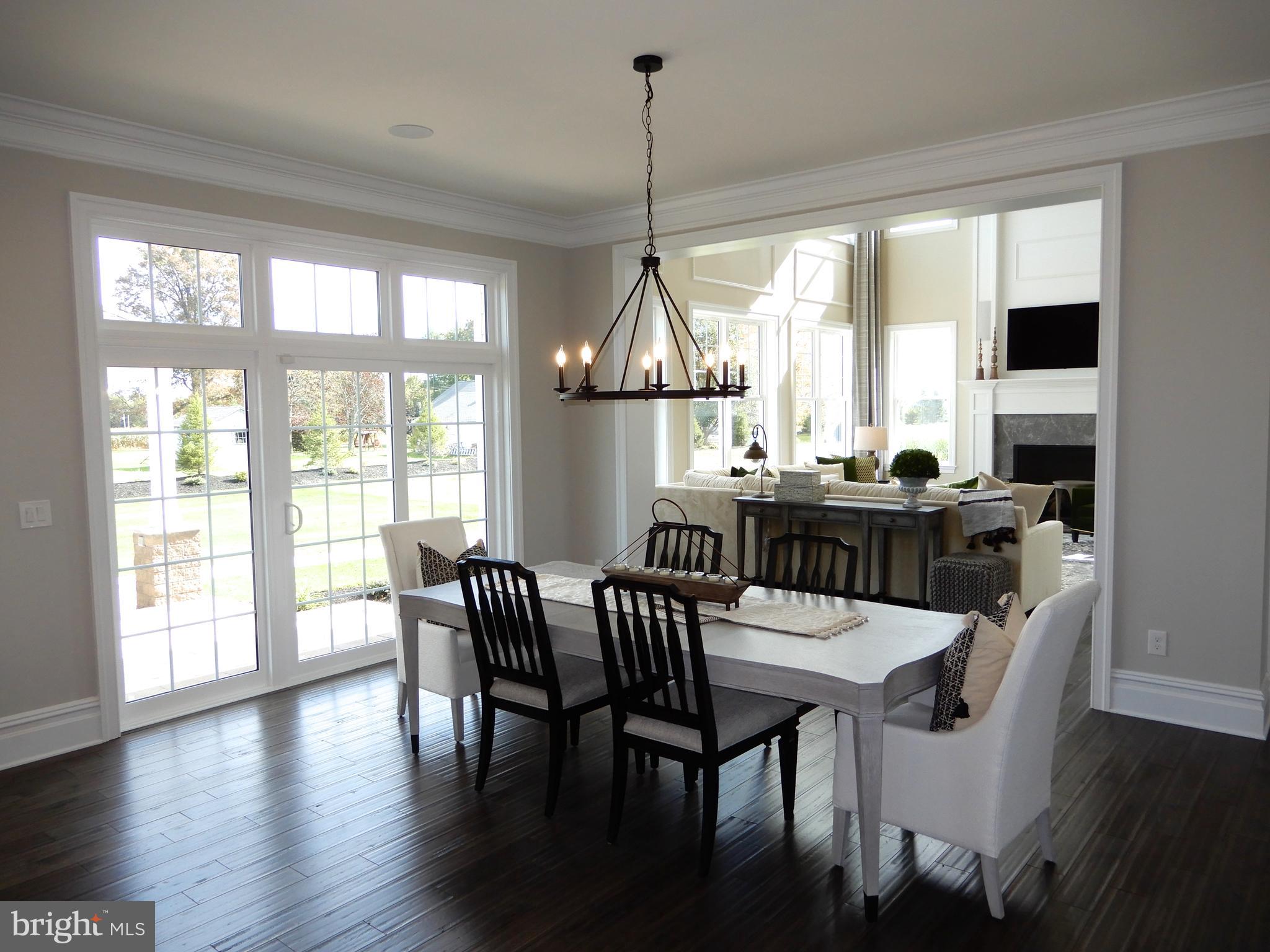 CRIMSON GLEN - Residential