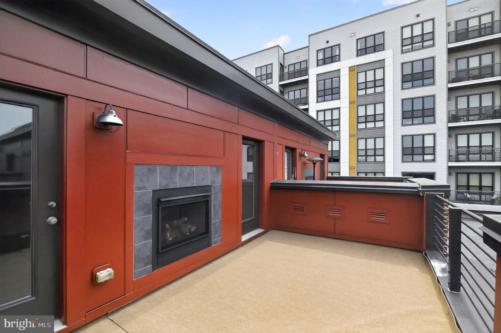 MOSAIC AT MERRIFIELD - Residential