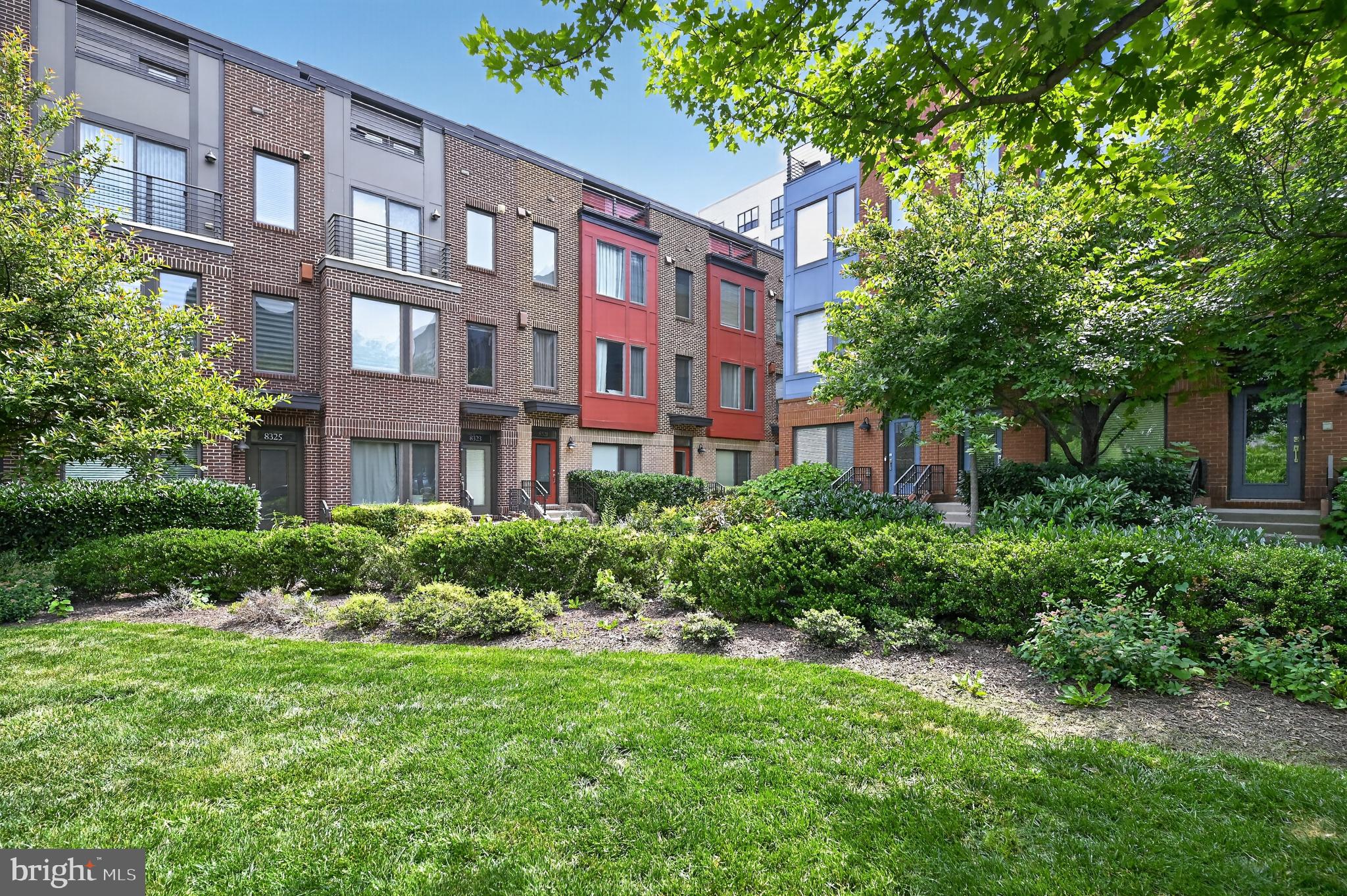 MOSAIC AT MERRIFIELD - Residential