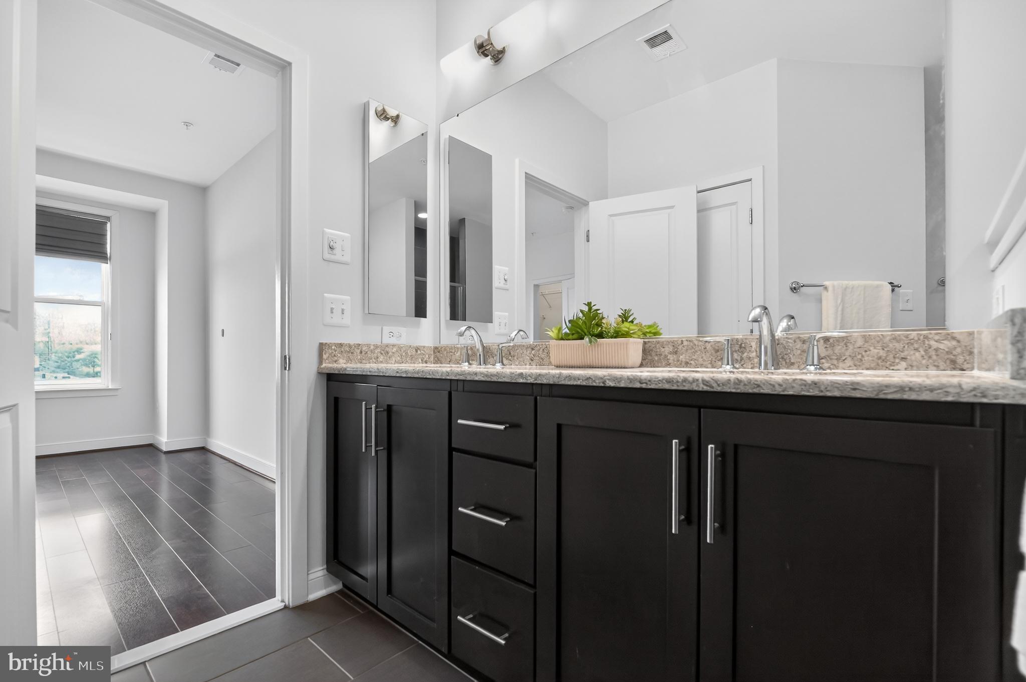 MOSAIC AT MERRIFIELD - Residential