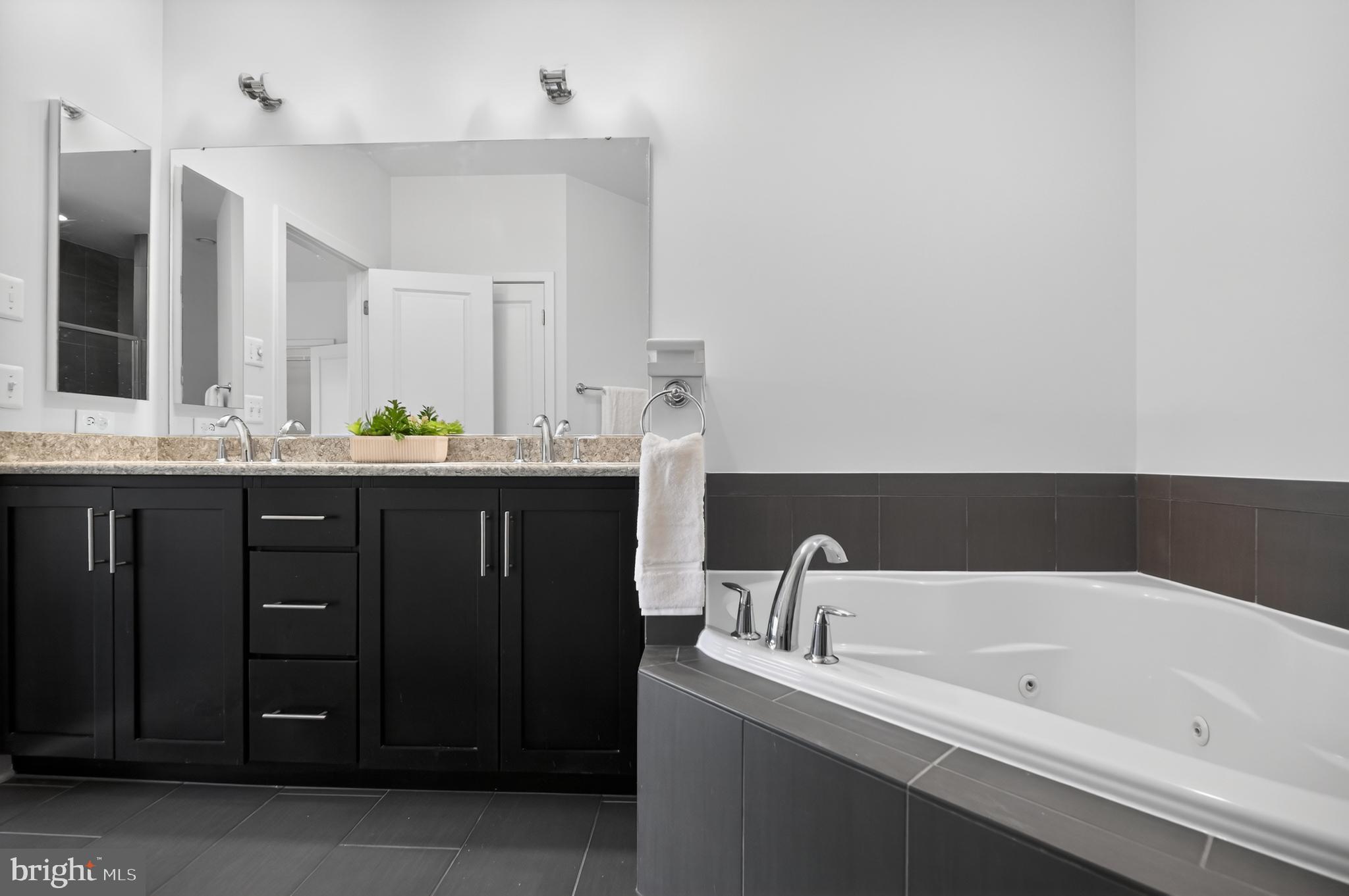 MOSAIC AT MERRIFIELD - Residential