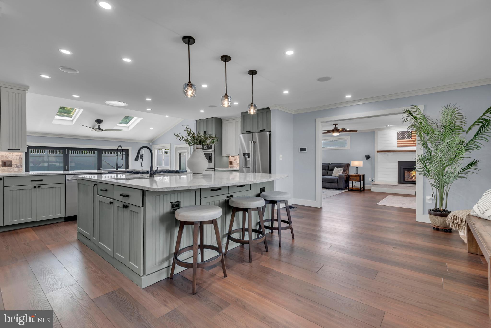 PINE GROVE HOMES - Residential
