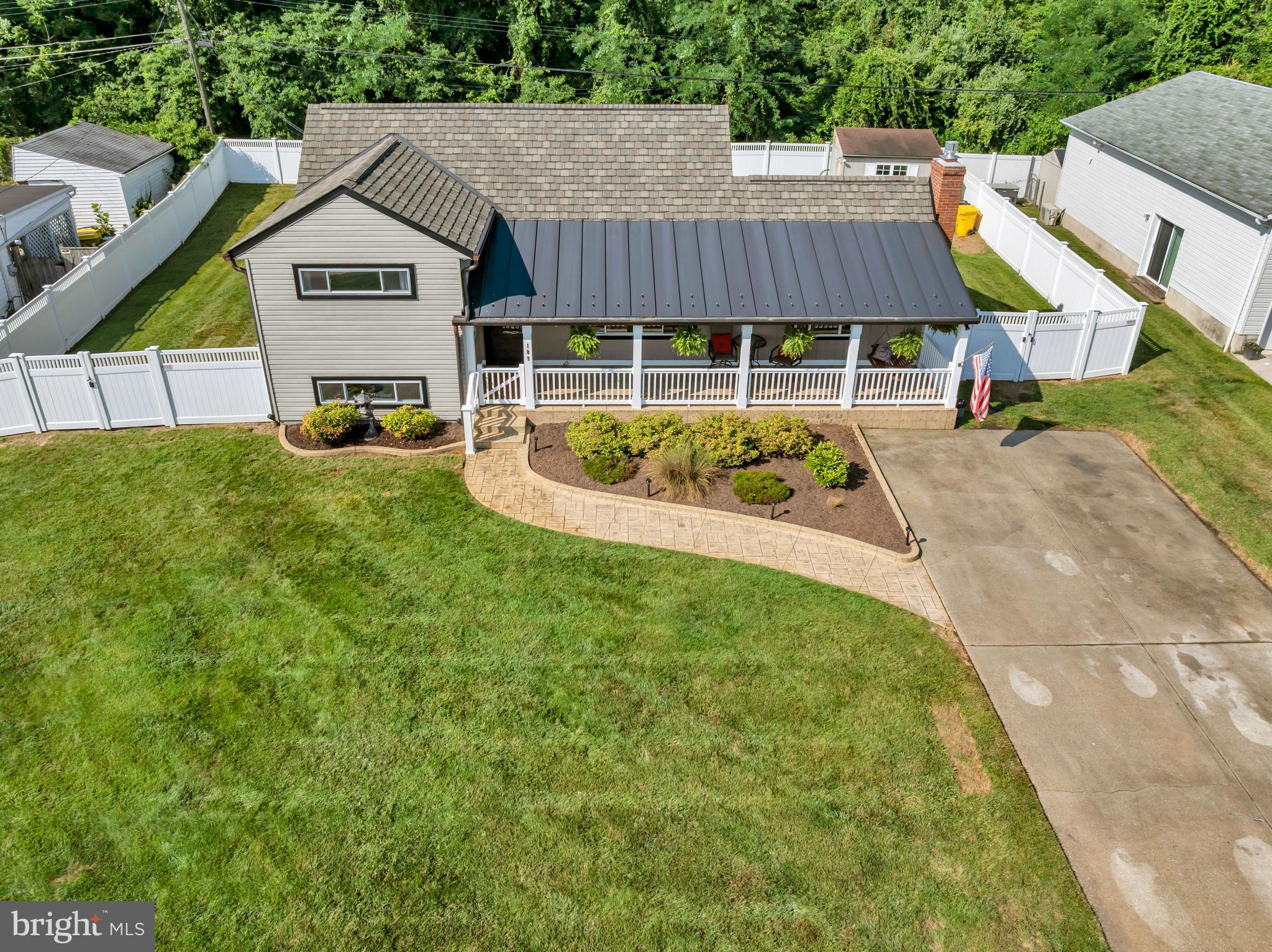 PINE GROVE HOMES - Residential