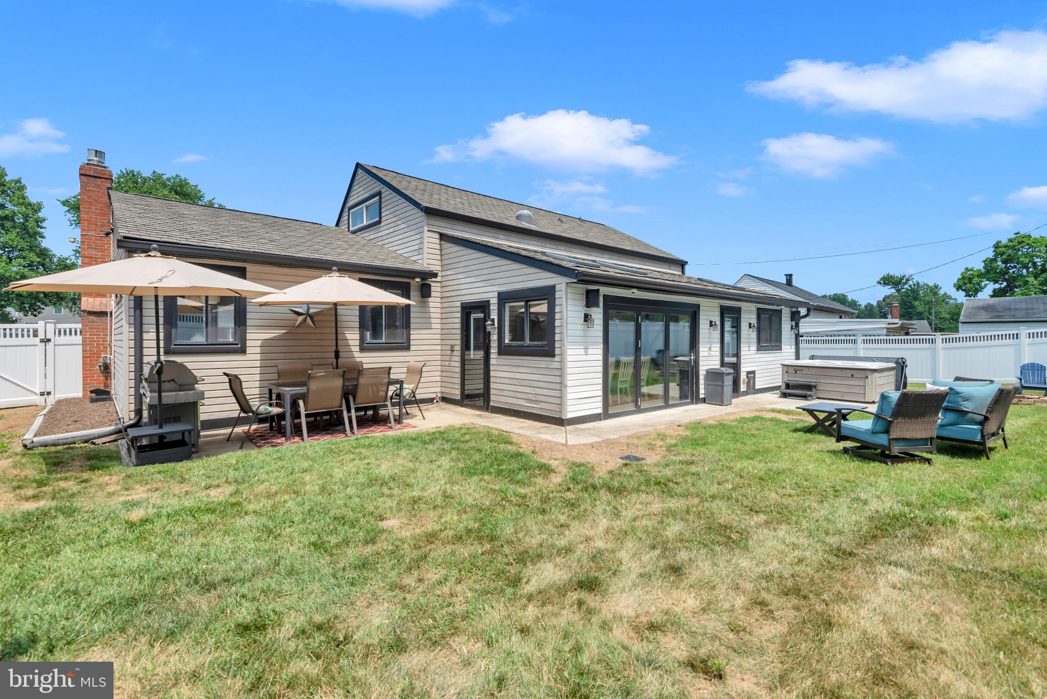 PINE GROVE HOMES - Residential