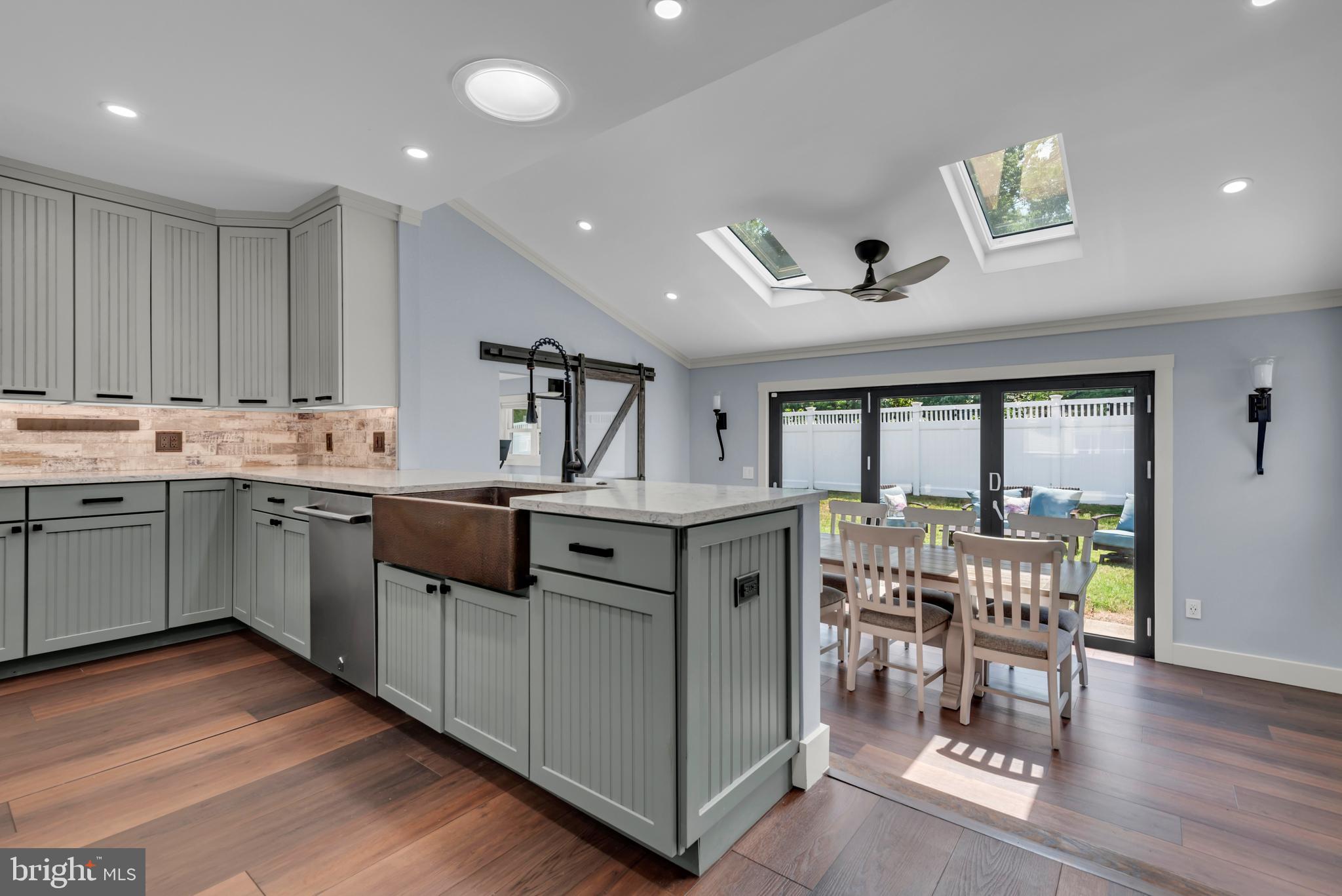 PINE GROVE HOMES - Residential