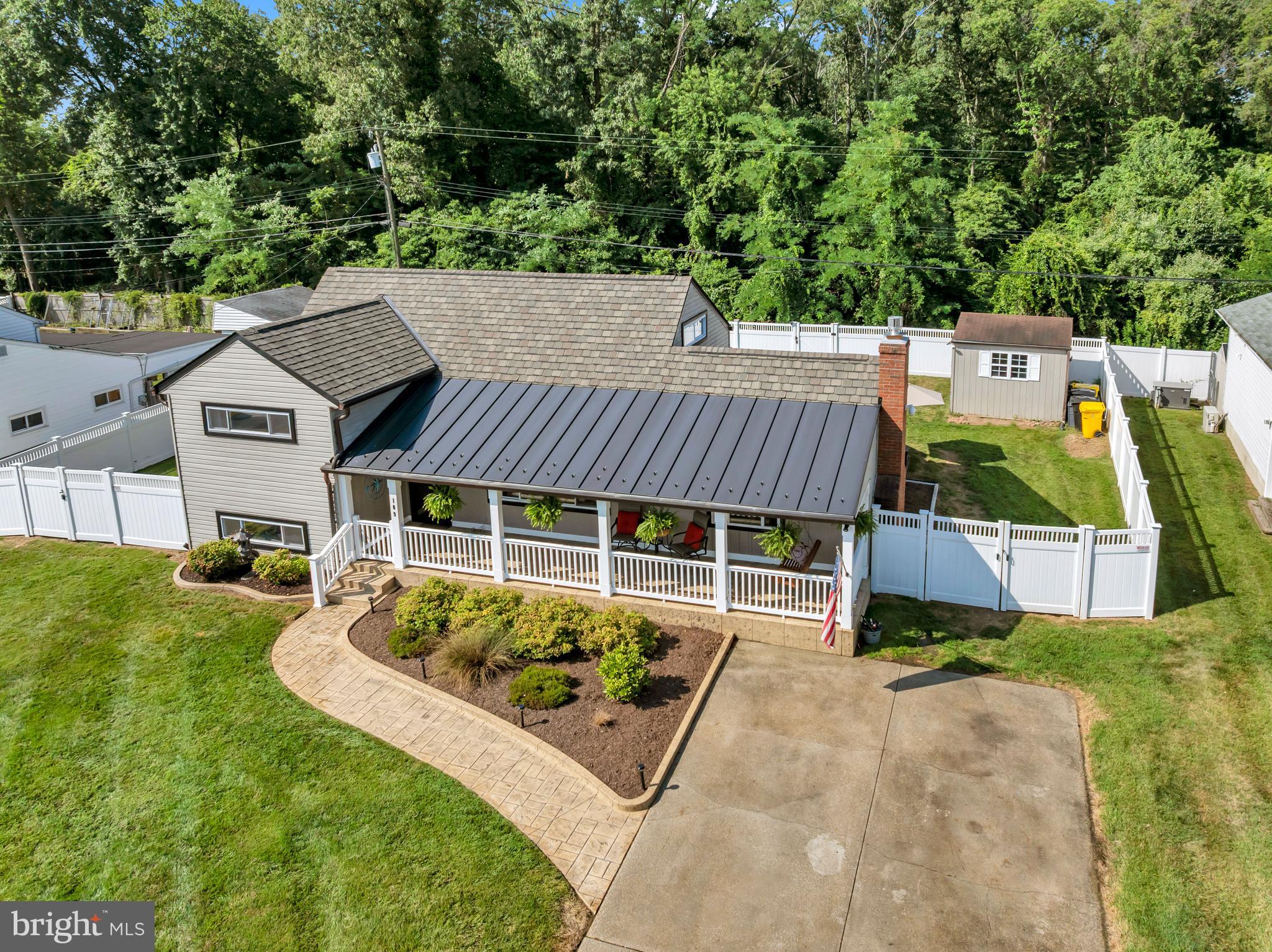 PINE GROVE HOMES - Residential