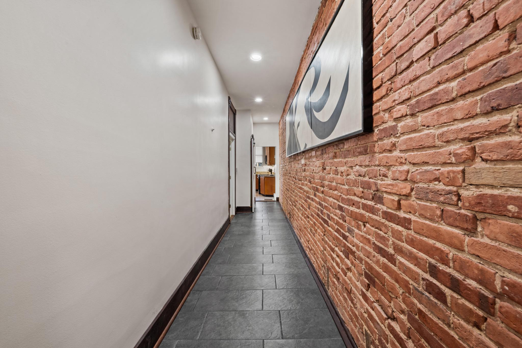 RESERVOIR HILL - Residential